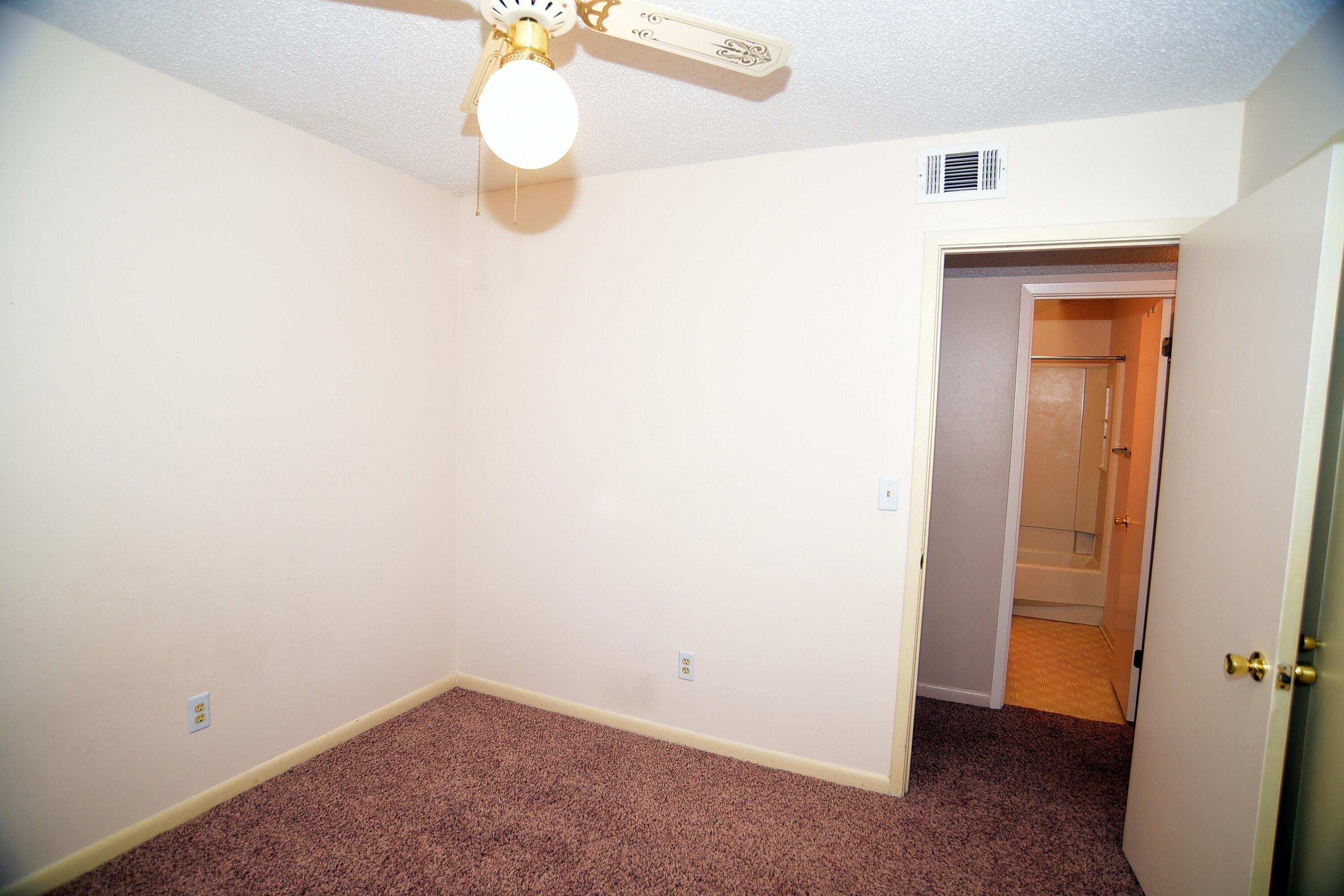 PORT DIXIE - Residential Lease