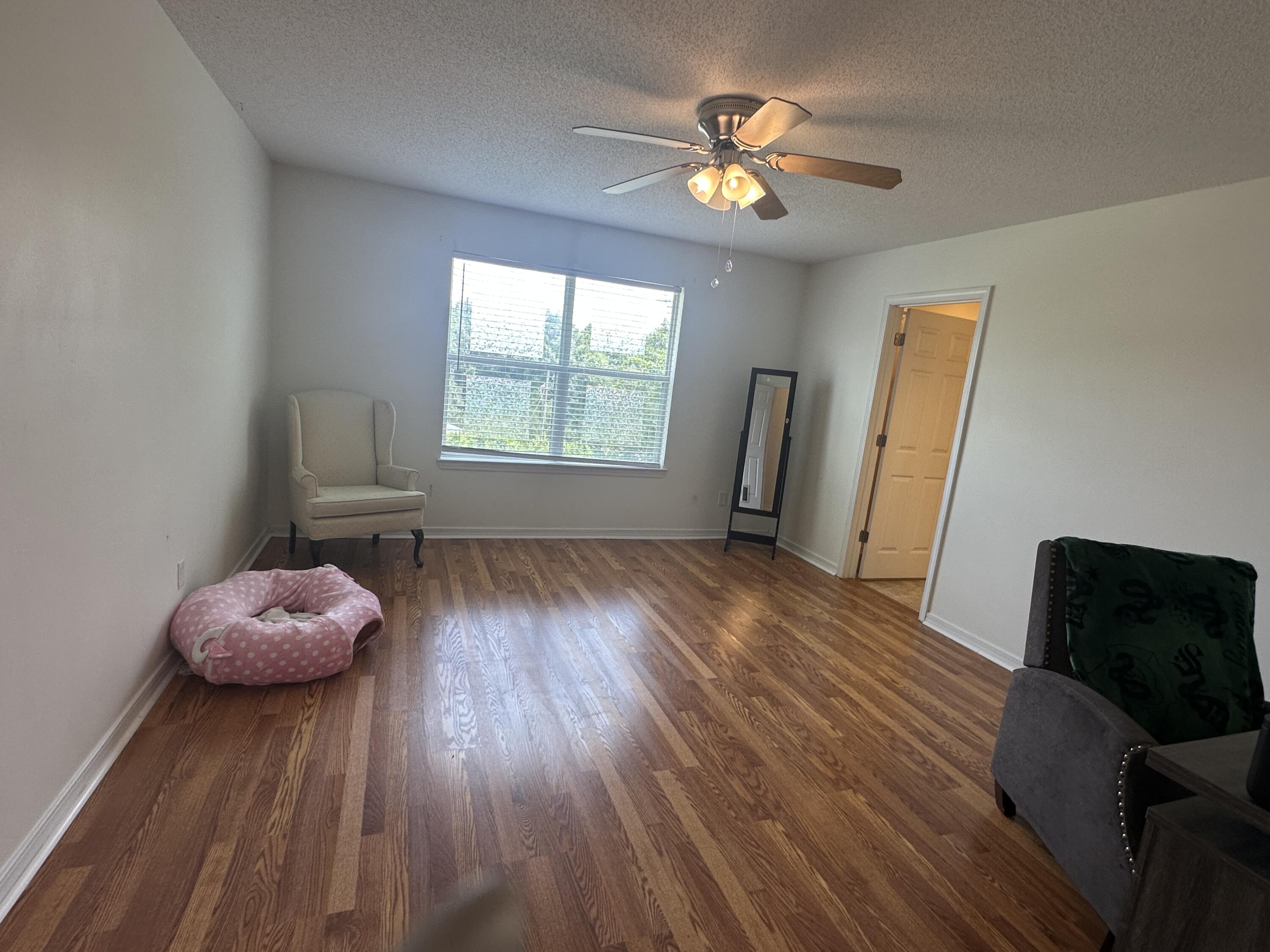 COUNTRYVIEW ESTATES 10TH ADDN - Residential