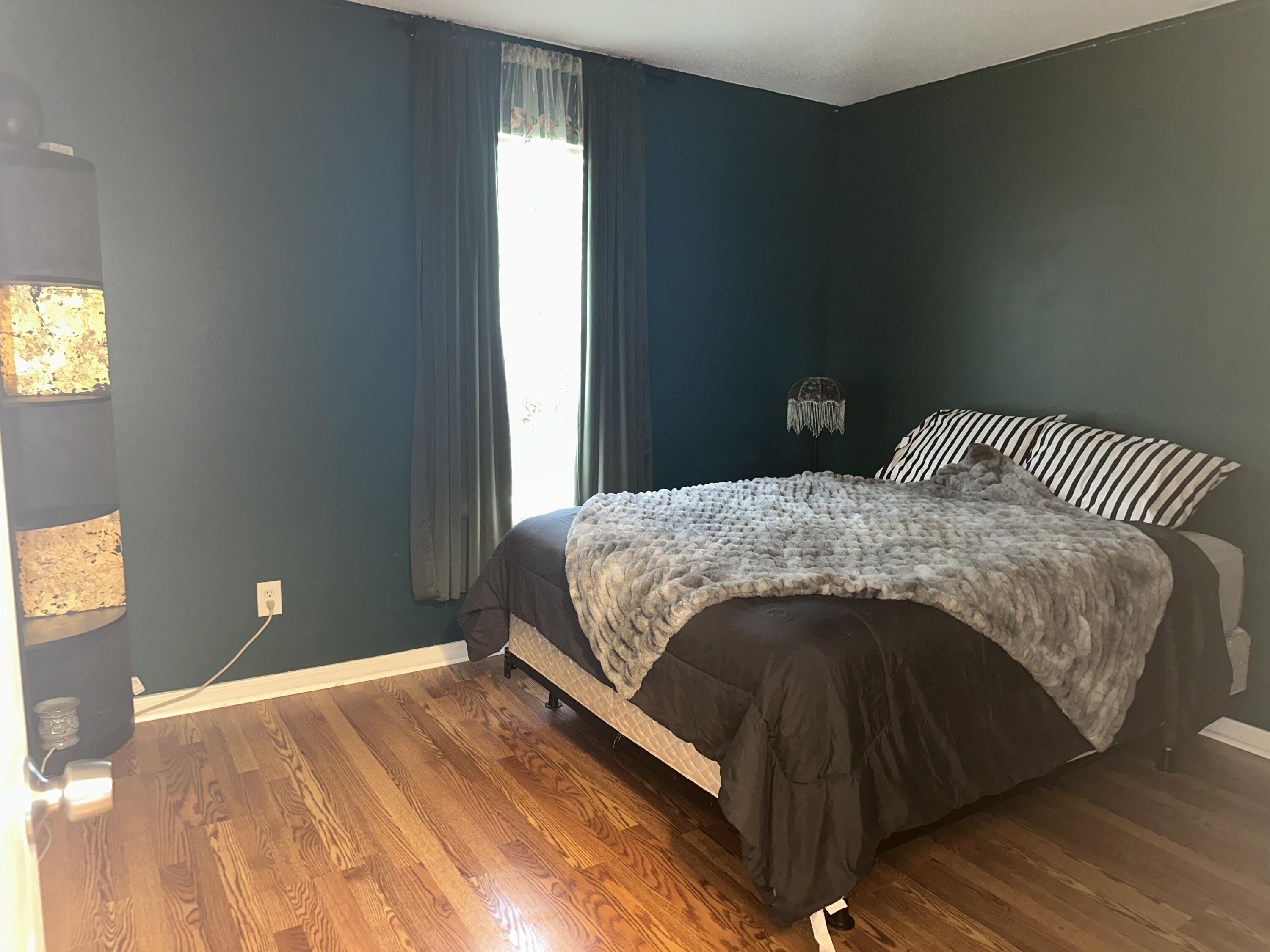 COUNTRYVIEW ESTATES 10TH ADDN - Residential