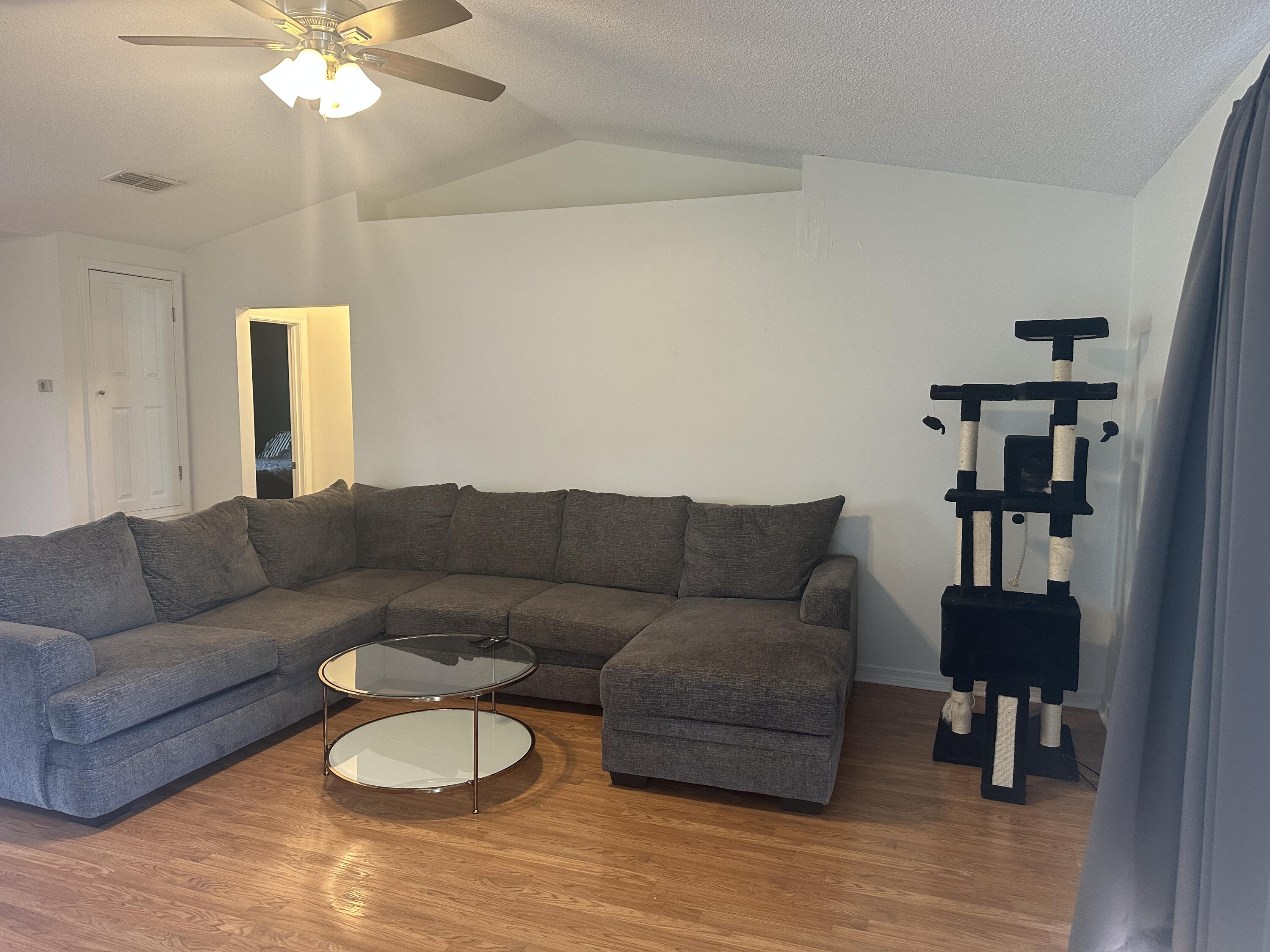 COUNTRYVIEW ESTATES 10TH ADDN - Residential