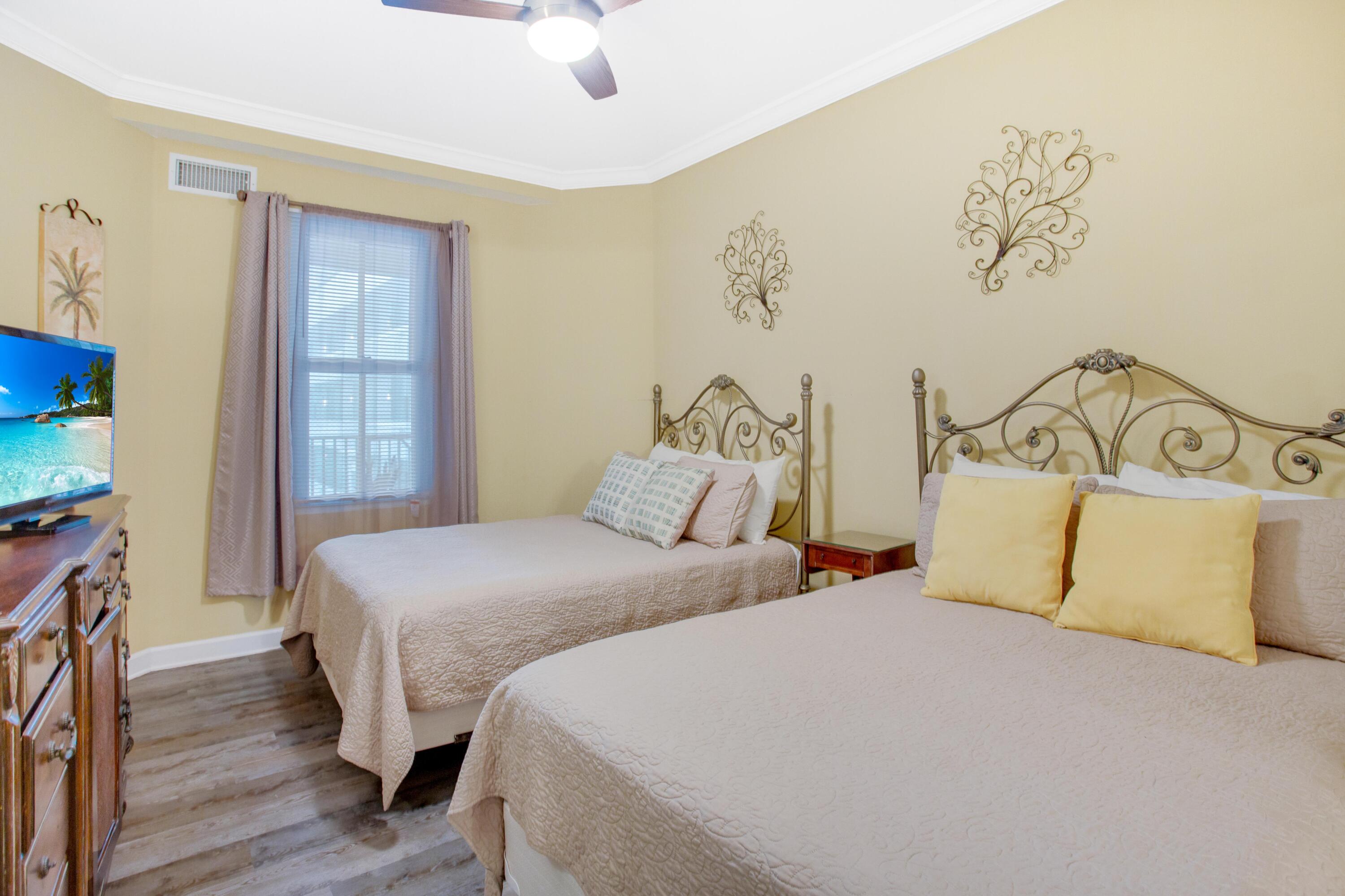 INN AT BLUE MOUNTAIN BEACH - Residential