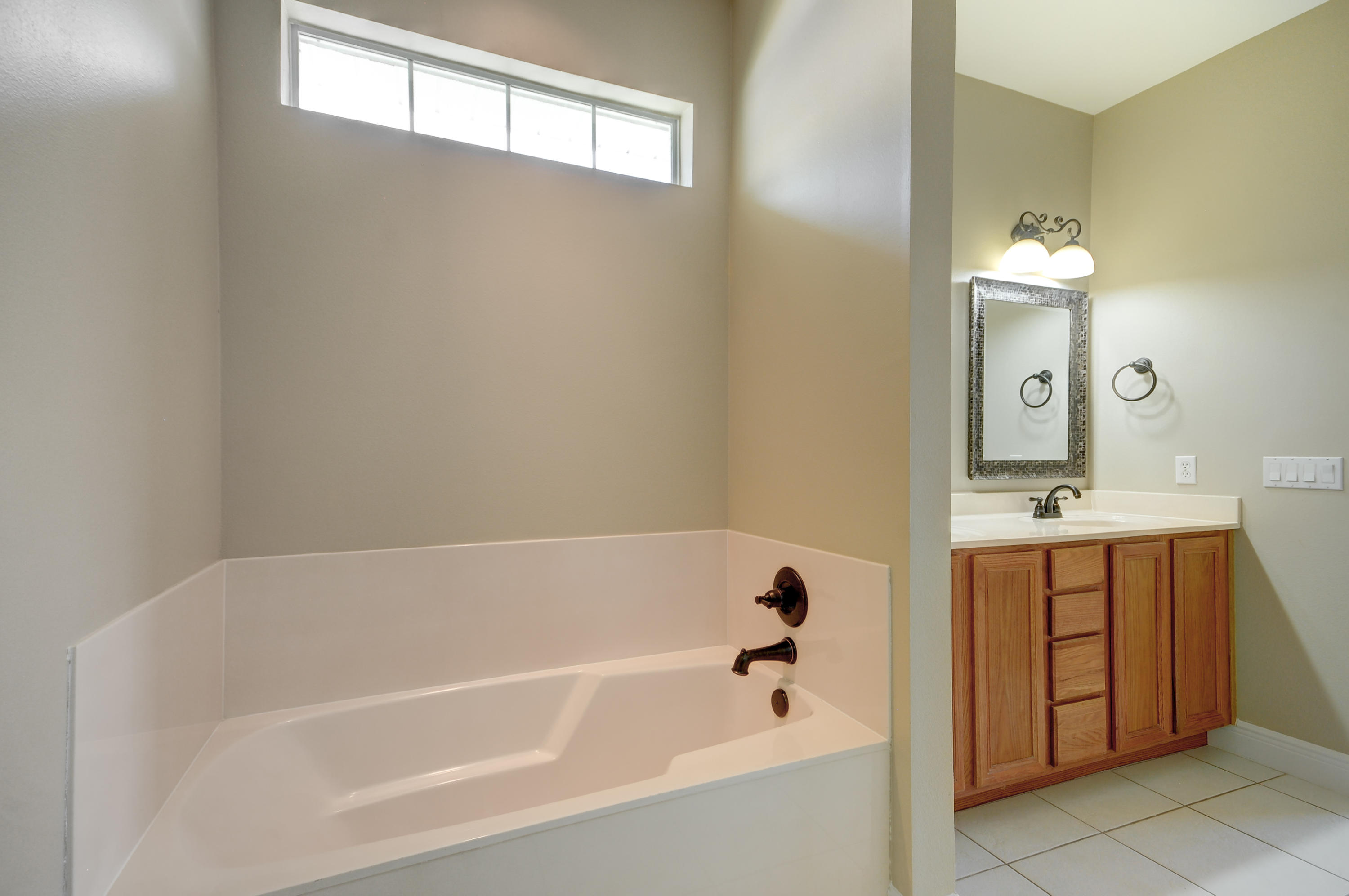 CEDAR LAKE - Residential