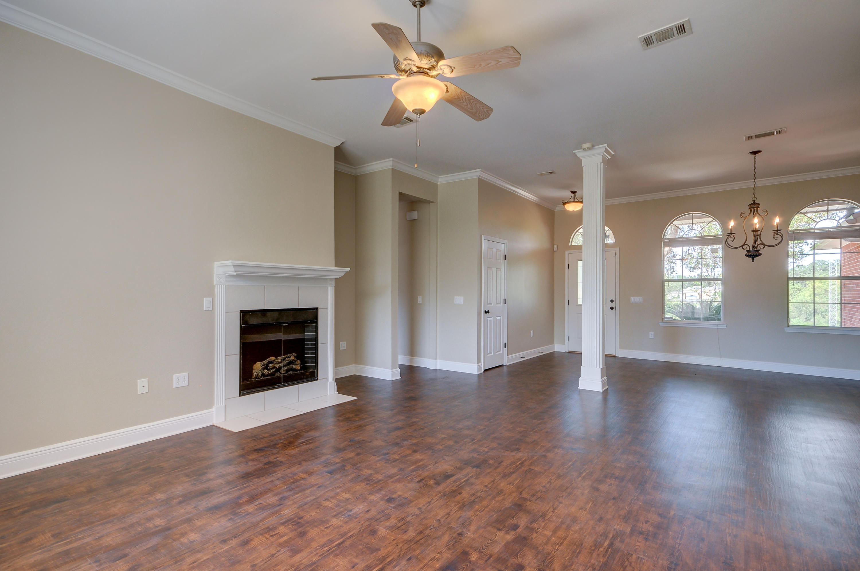 CEDAR LAKE - Residential