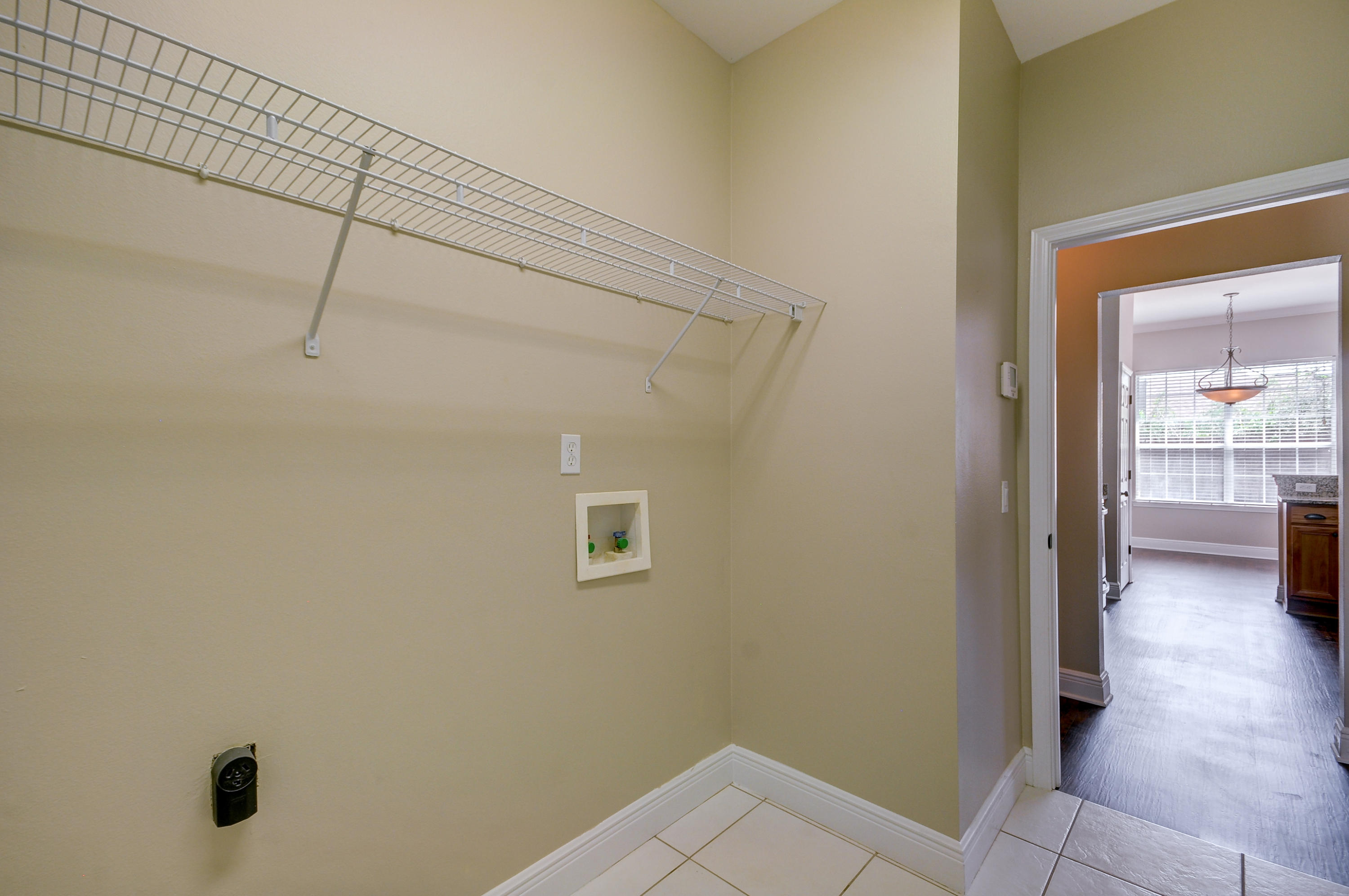 CEDAR LAKE - Residential