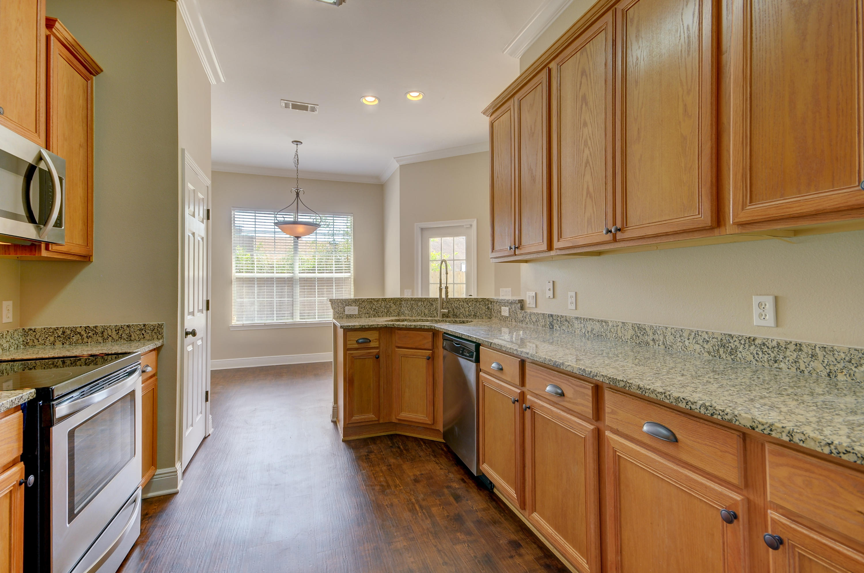 CEDAR LAKE - Residential