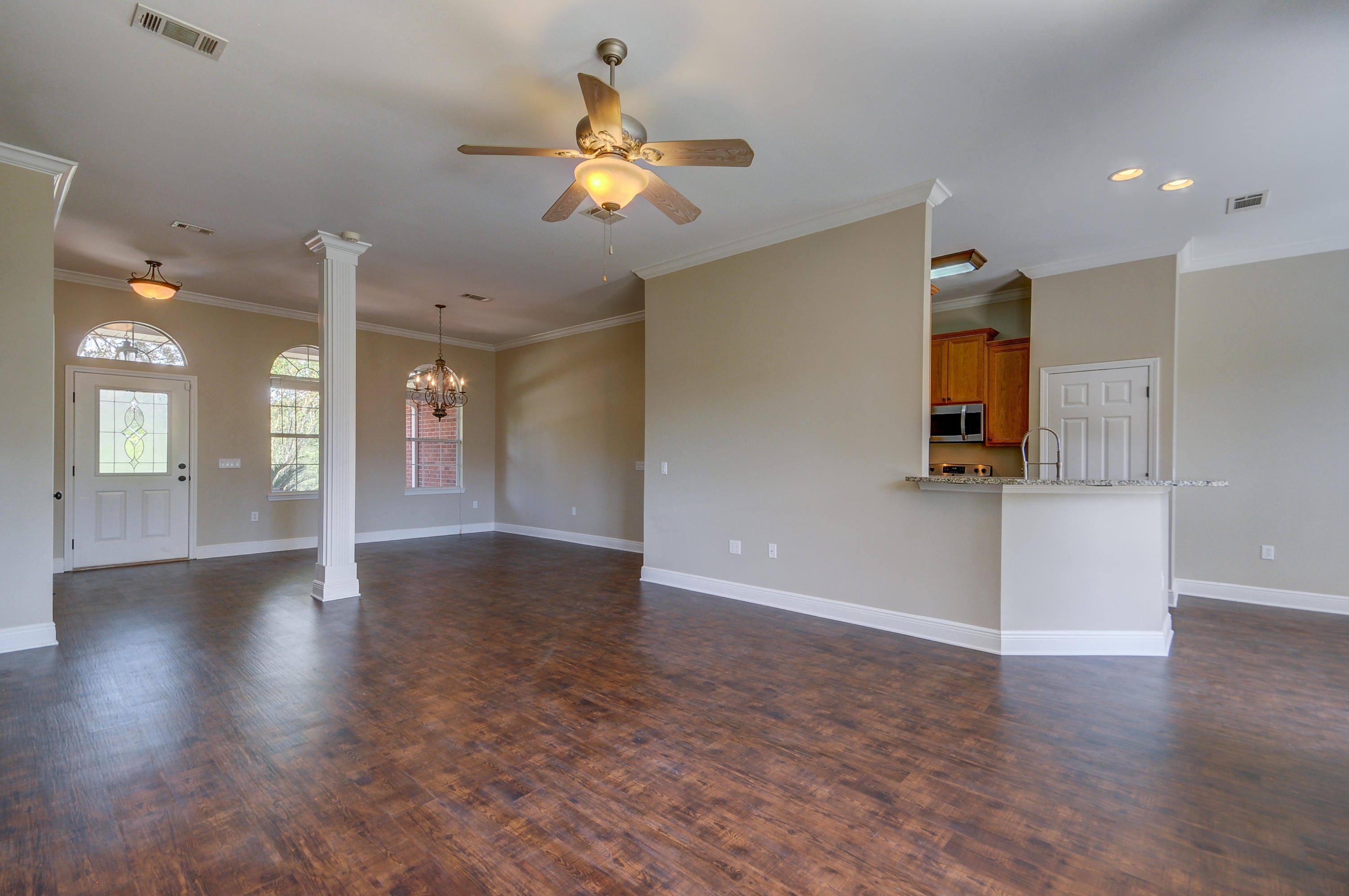 CEDAR LAKE - Residential