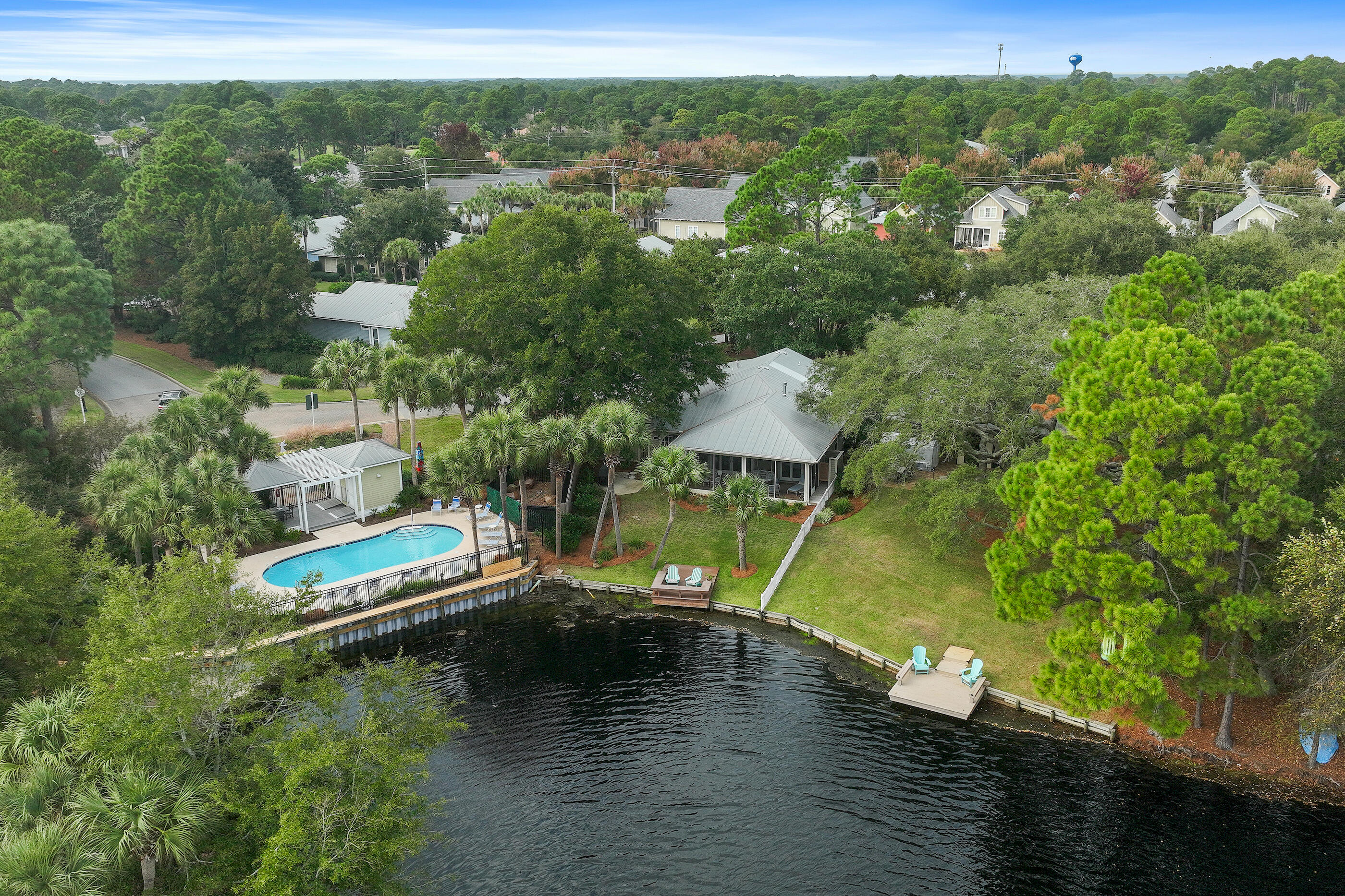 CRYSTAL LAKE - Residential