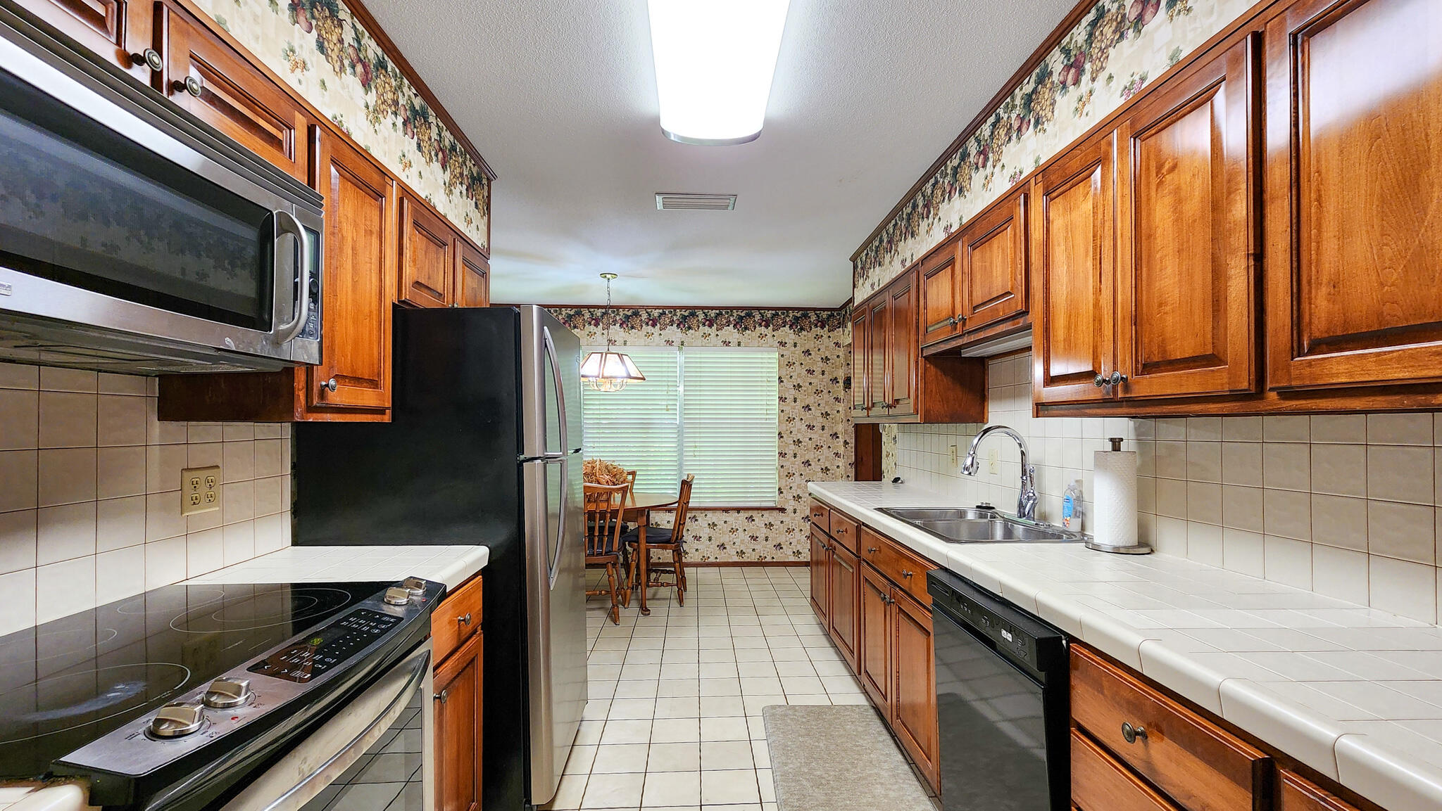 BAYOU POQUITO - Residential
