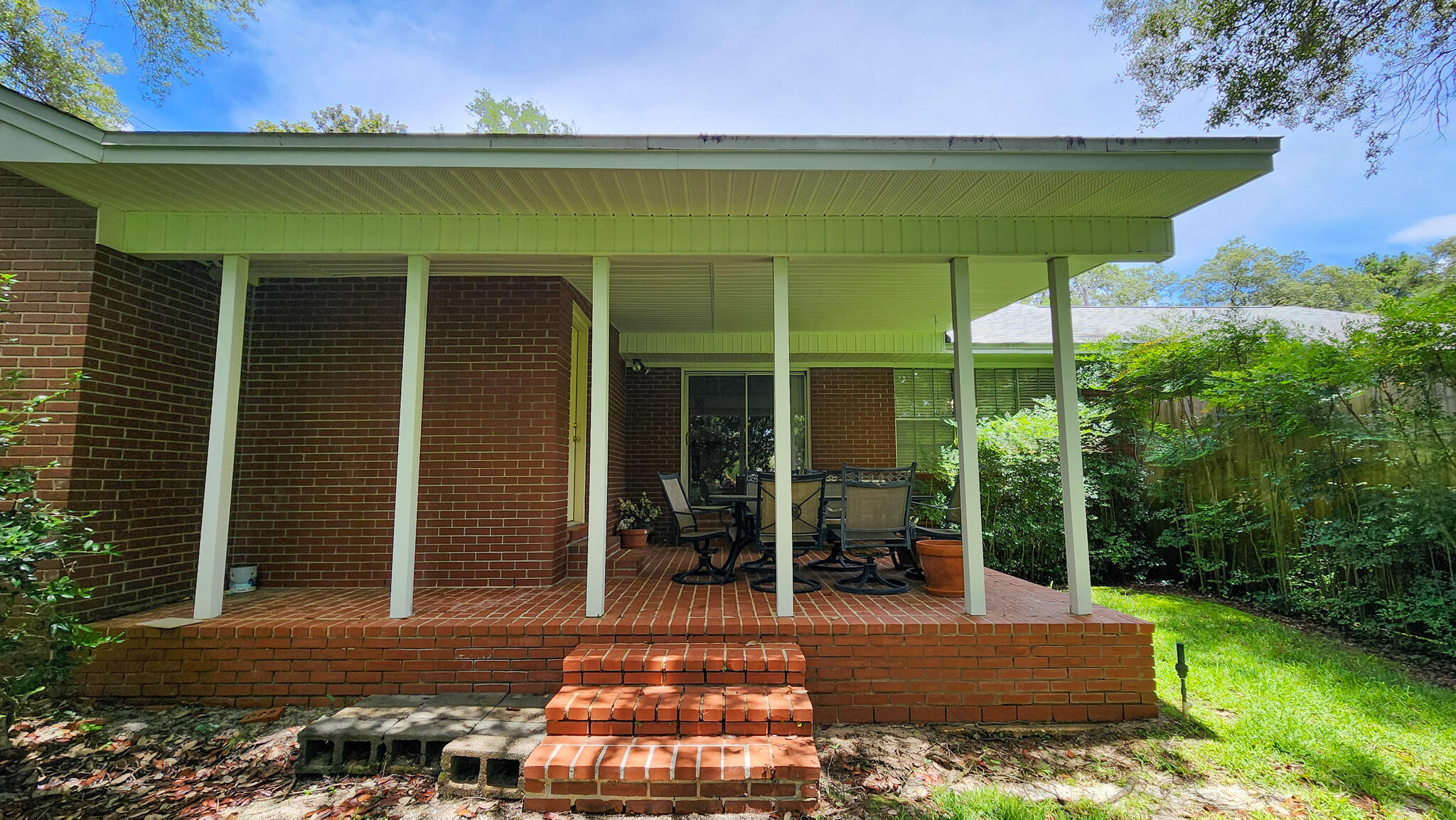 BAYOU POQUITO - Residential