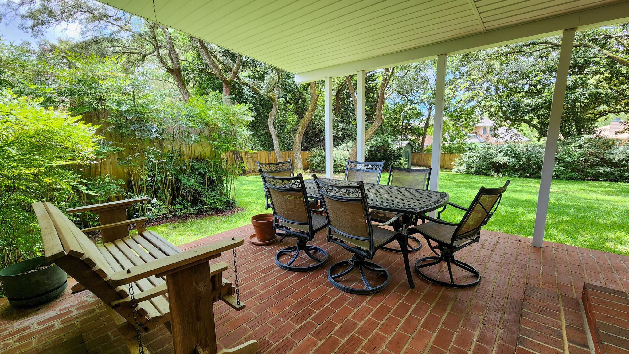 BAYOU POQUITO - Residential