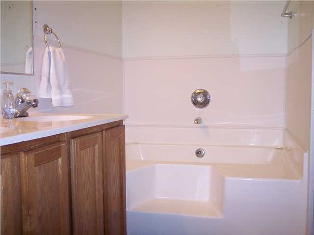 TOWN OF SANTA ROSA - Residential