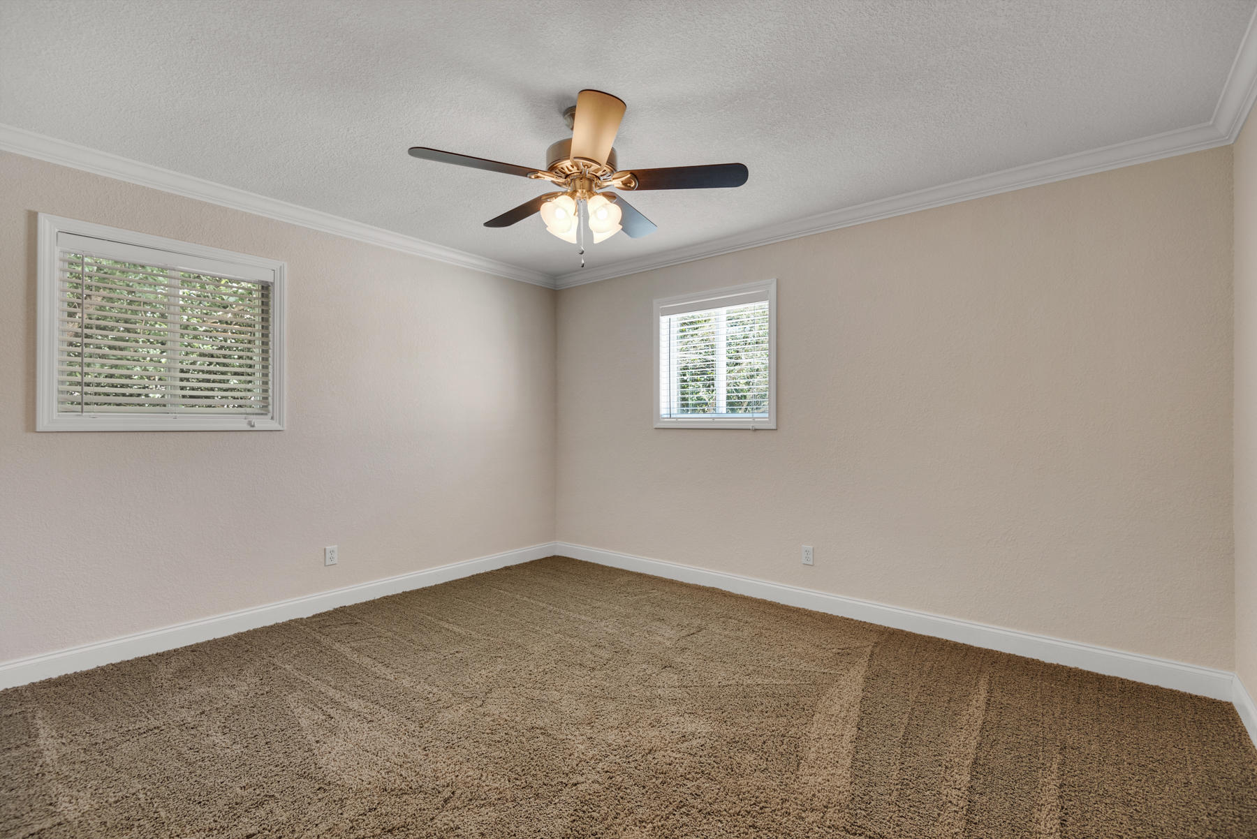 KELL-AIRE GARDENS - Residential