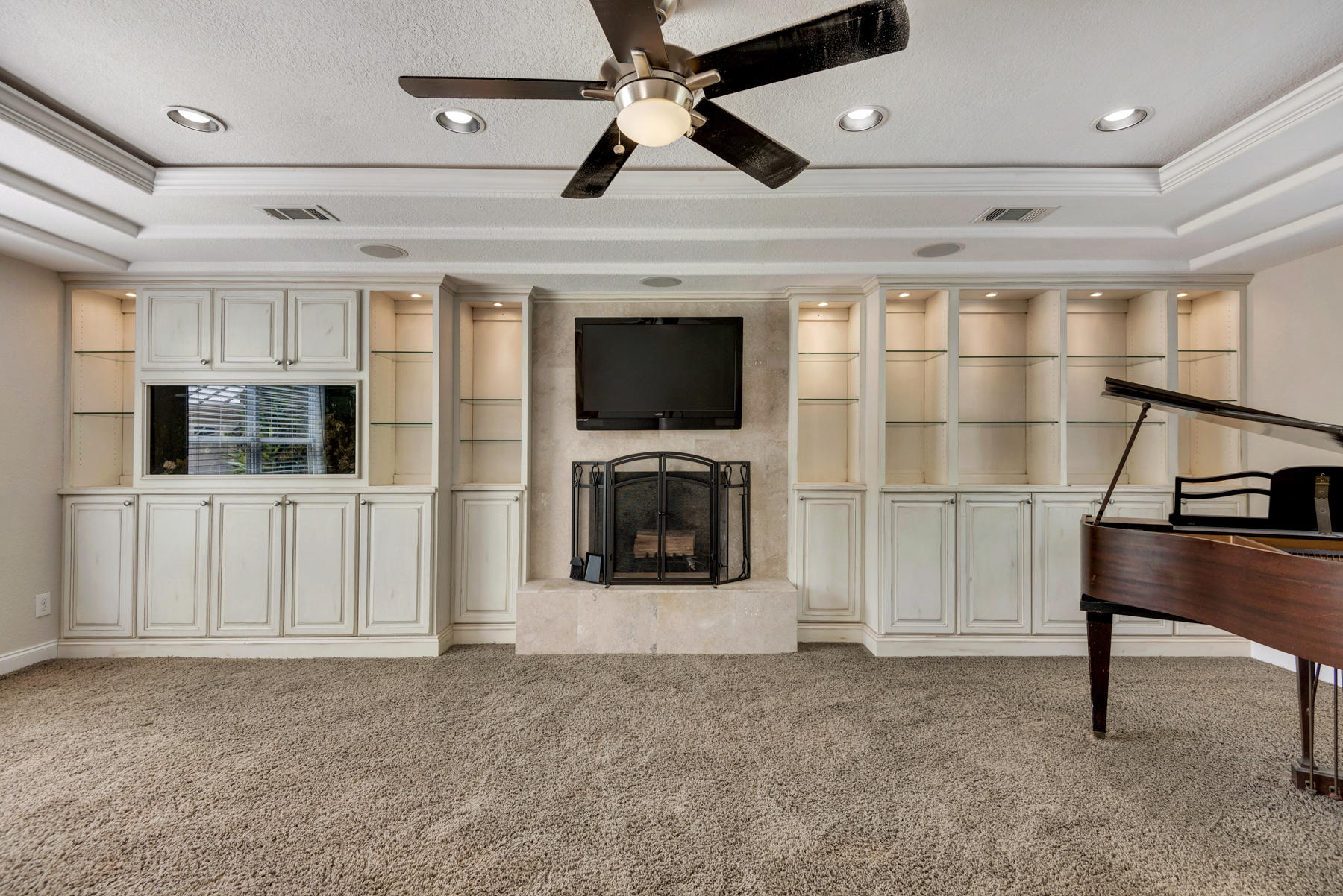 KELL-AIRE GARDENS - Residential