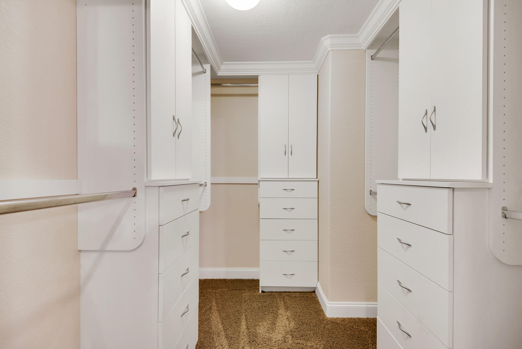 KELL-AIRE GARDENS - Residential