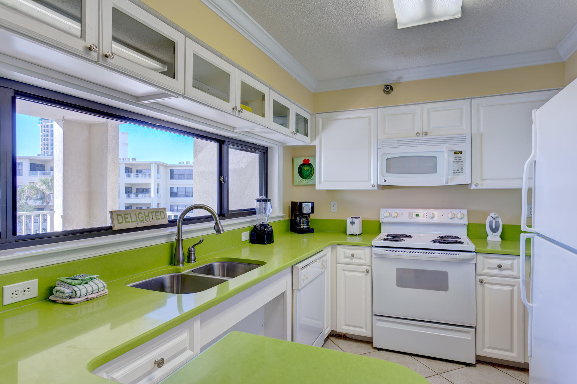 SILVER DUNES CONDOMINIUM - Residential