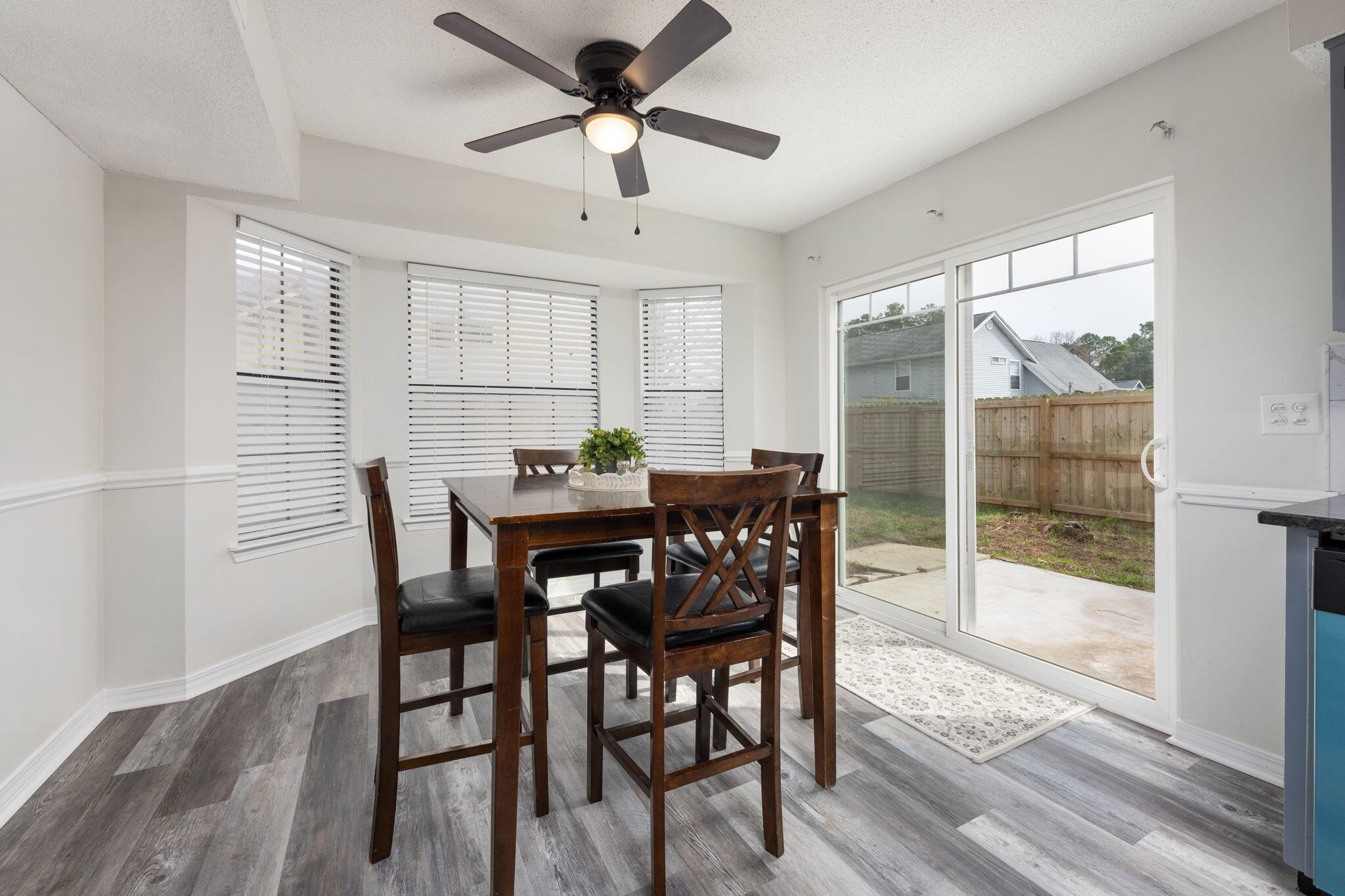 SADDLE CREEK - Residential