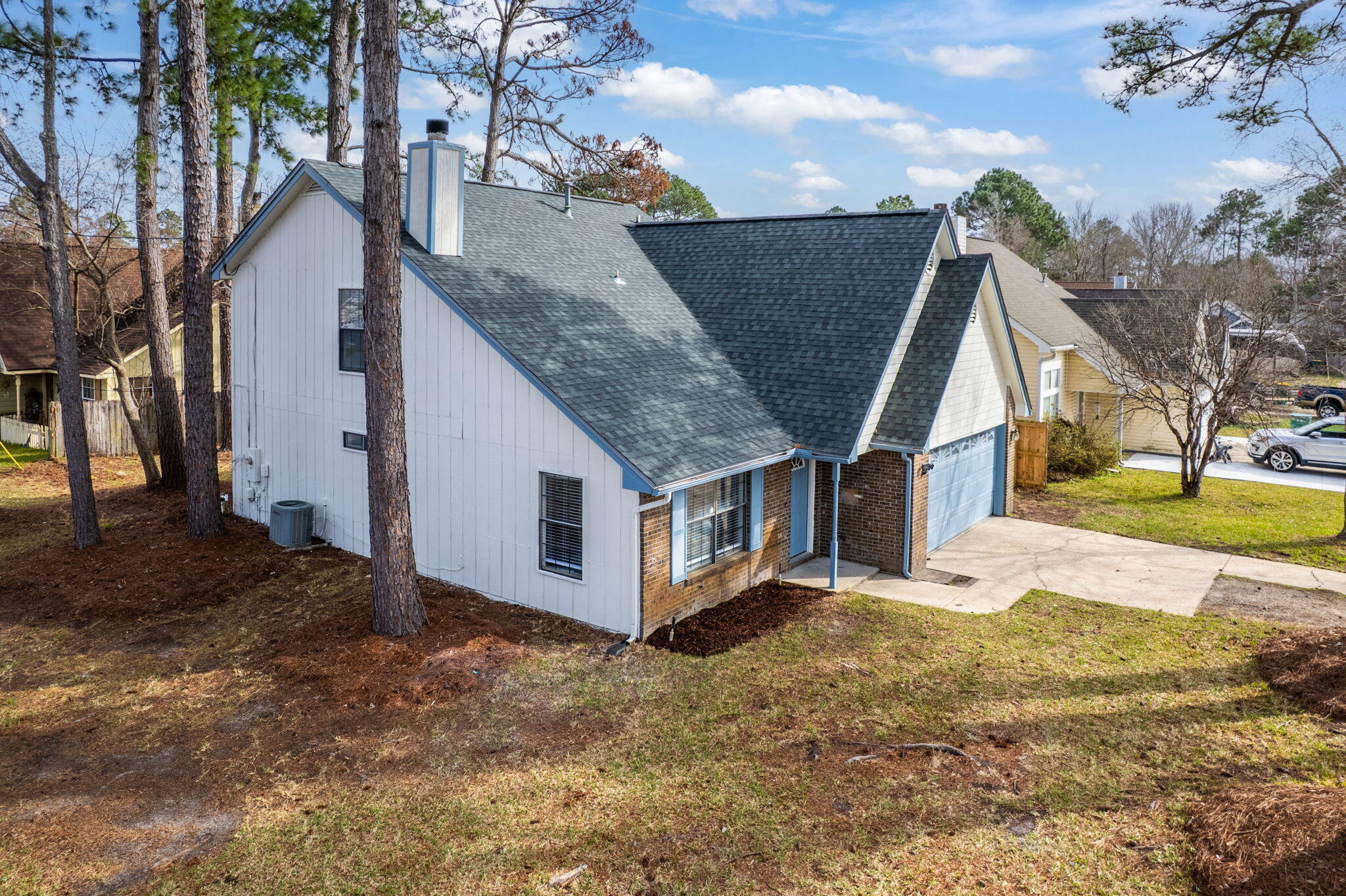 SADDLE CREEK - Residential