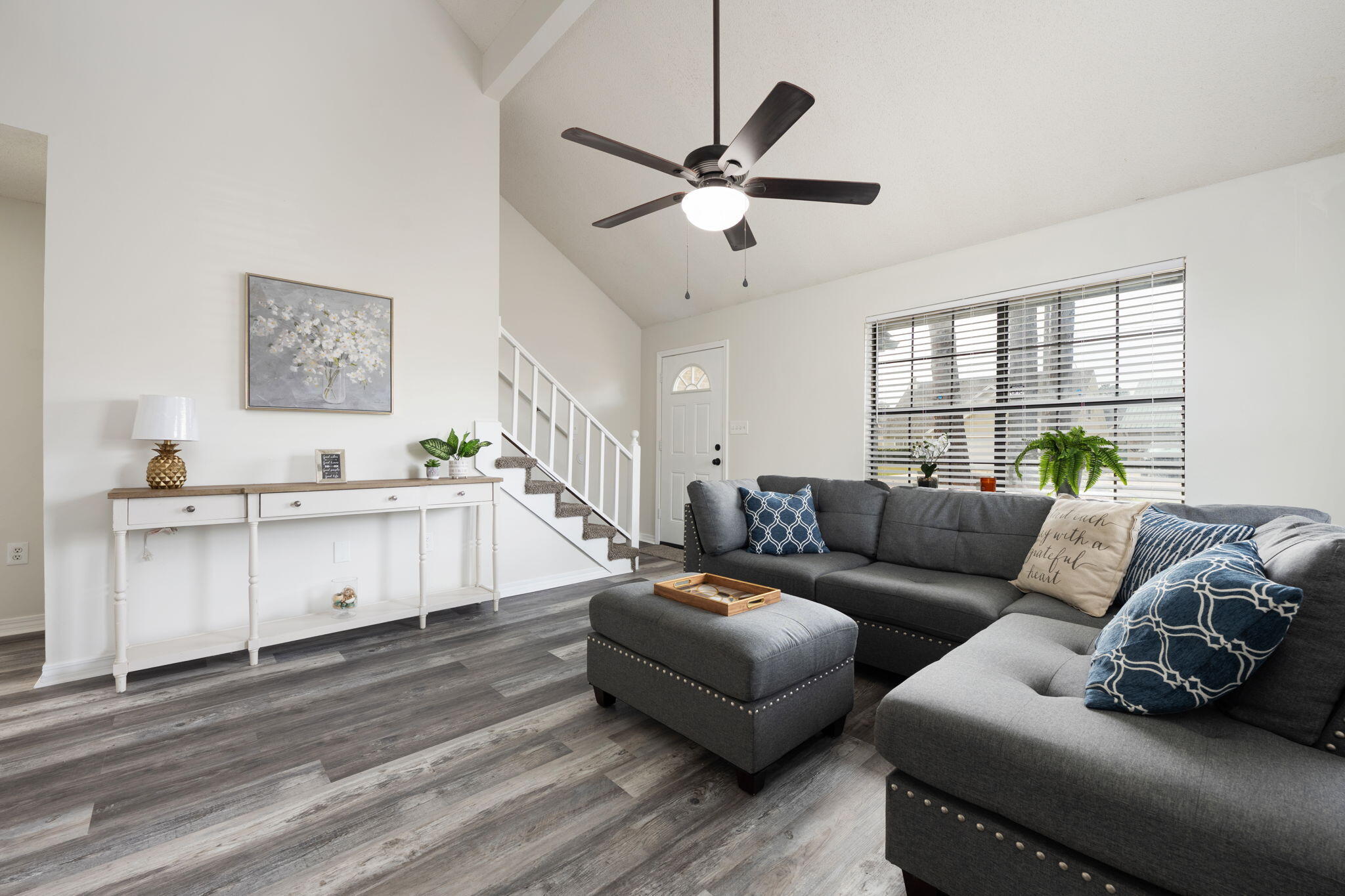 SADDLE CREEK - Residential