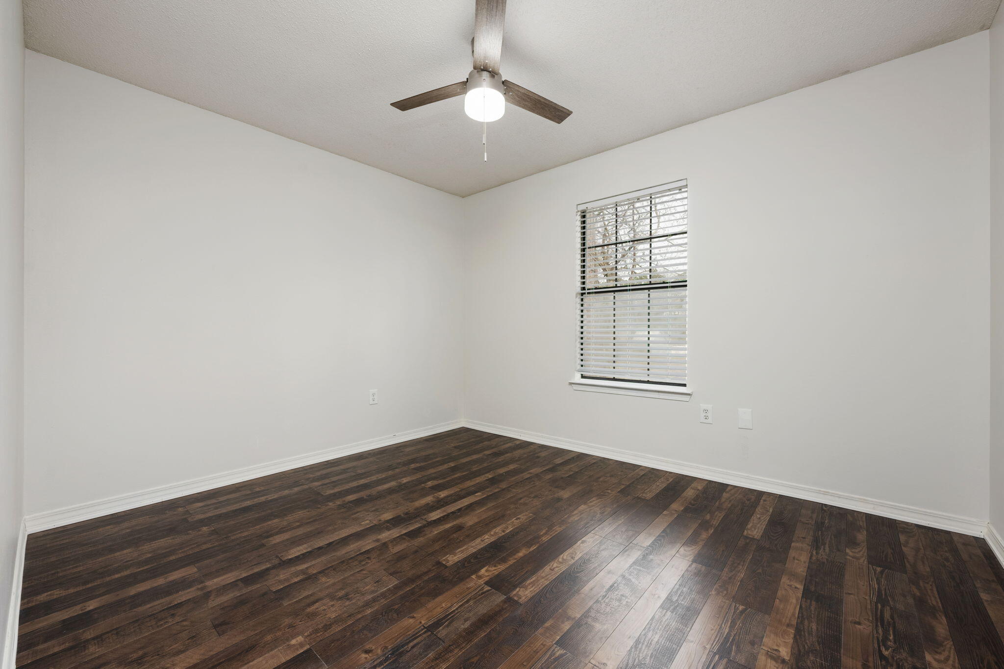 SADDLE CREEK - Residential