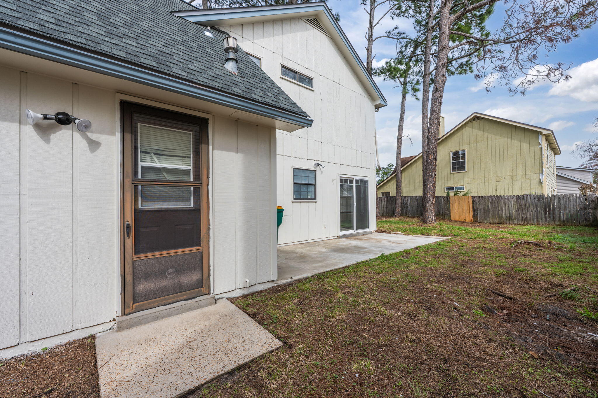 SADDLE CREEK - Residential