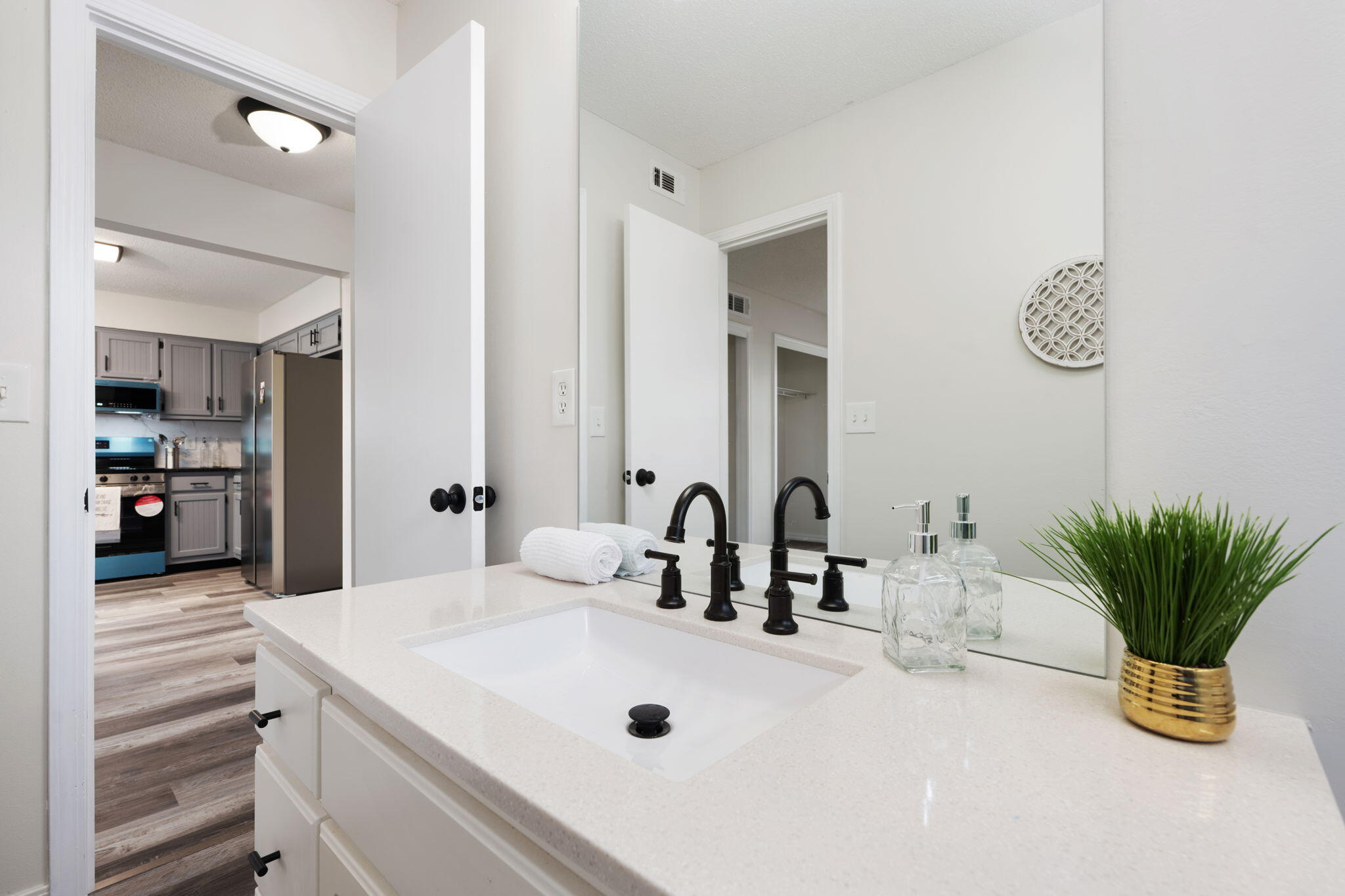SADDLE CREEK - Residential