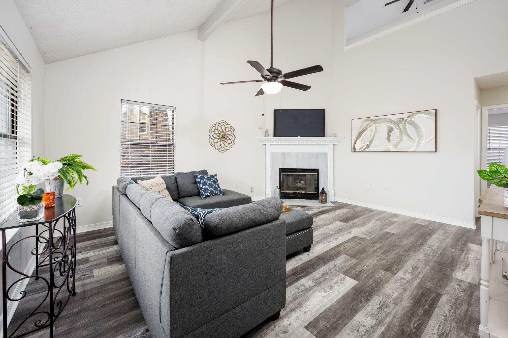 SADDLE CREEK - Residential