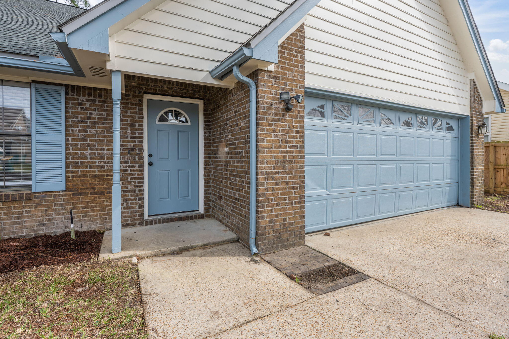 SADDLE CREEK - Residential