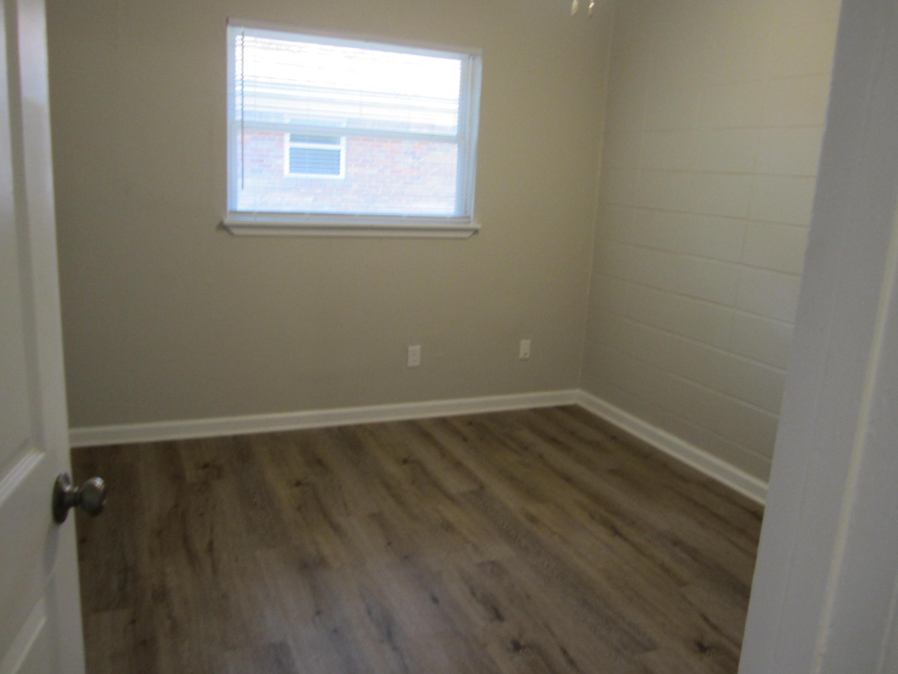 FW SE,EXCL EGLIN PWY (100330.02) - Residential Lease