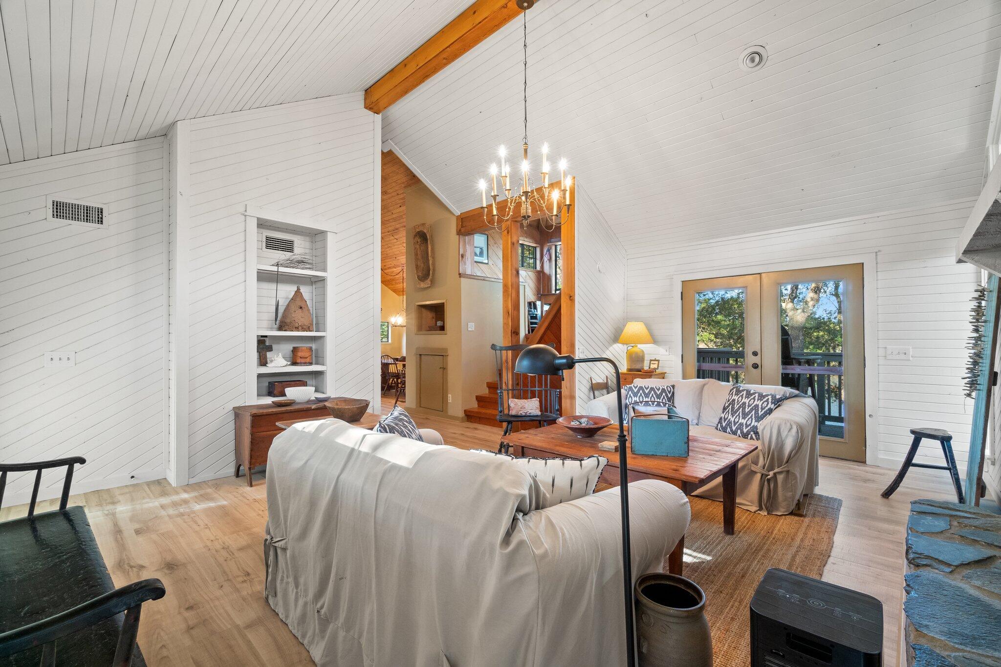 LAKE SHORE ESTATES - Residential