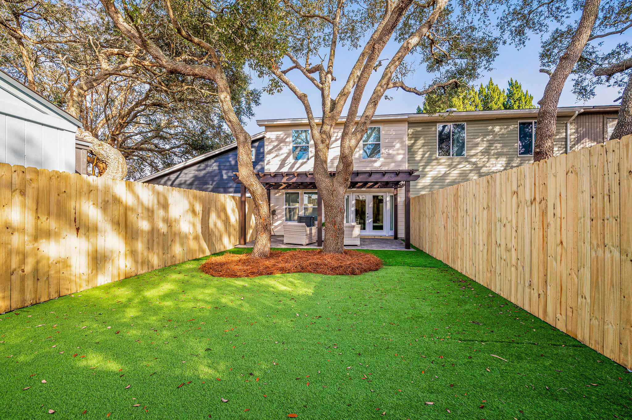 PINE RIDGE TRACE - Residential