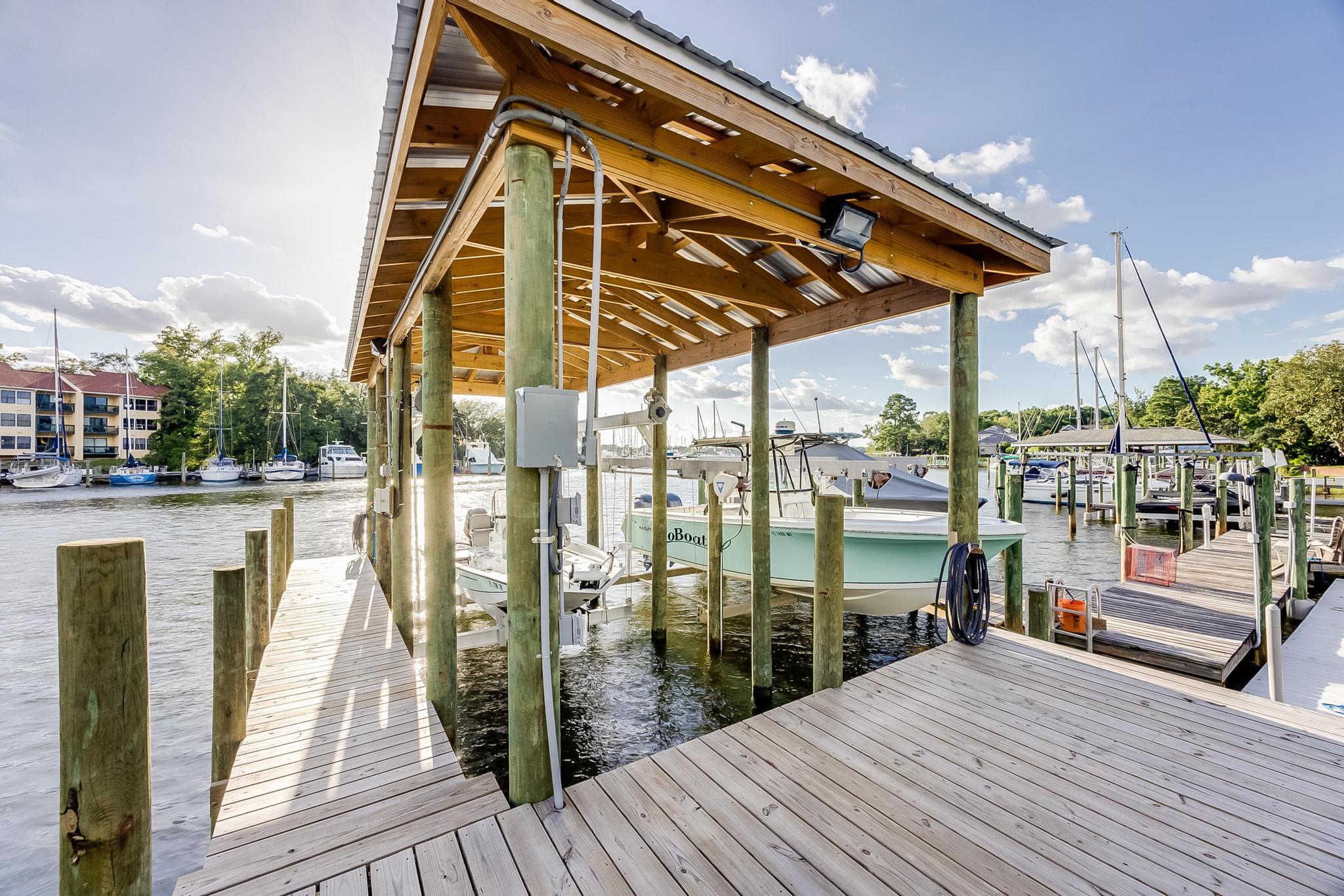 SAILBOAT COVE S/D - Residential