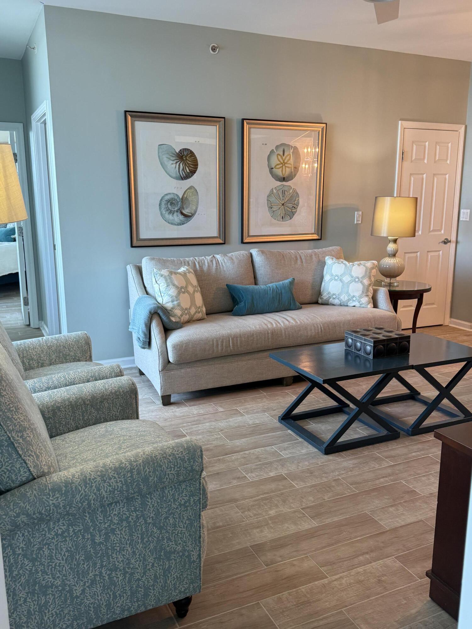 THE PALMS OF DESTIN - Residential Lease