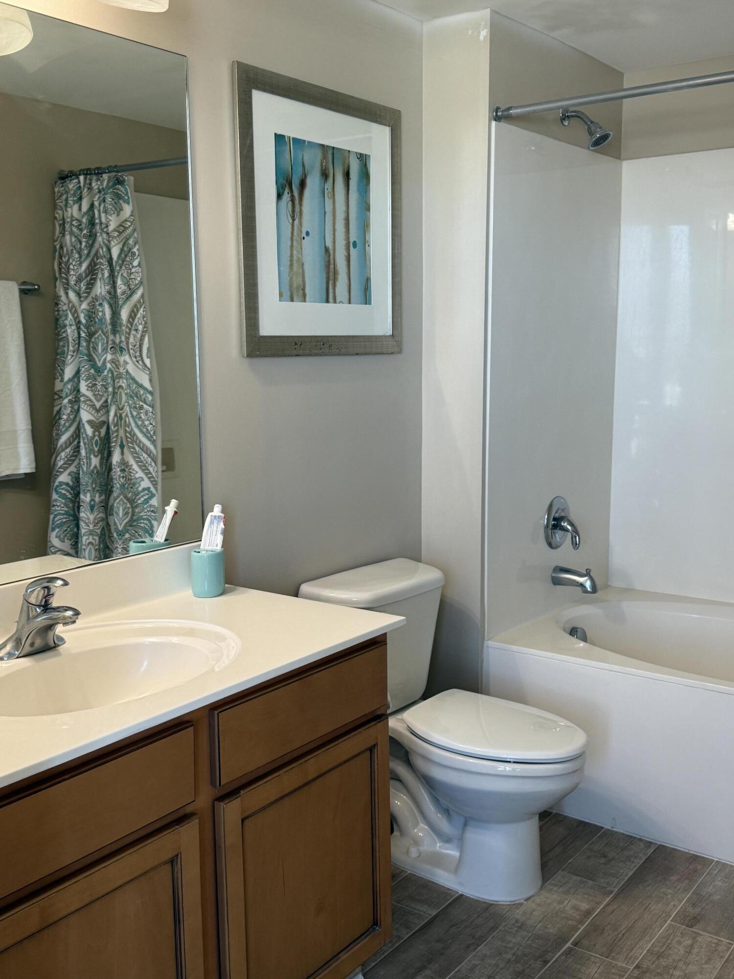 THE PALMS OF DESTIN - Residential Lease