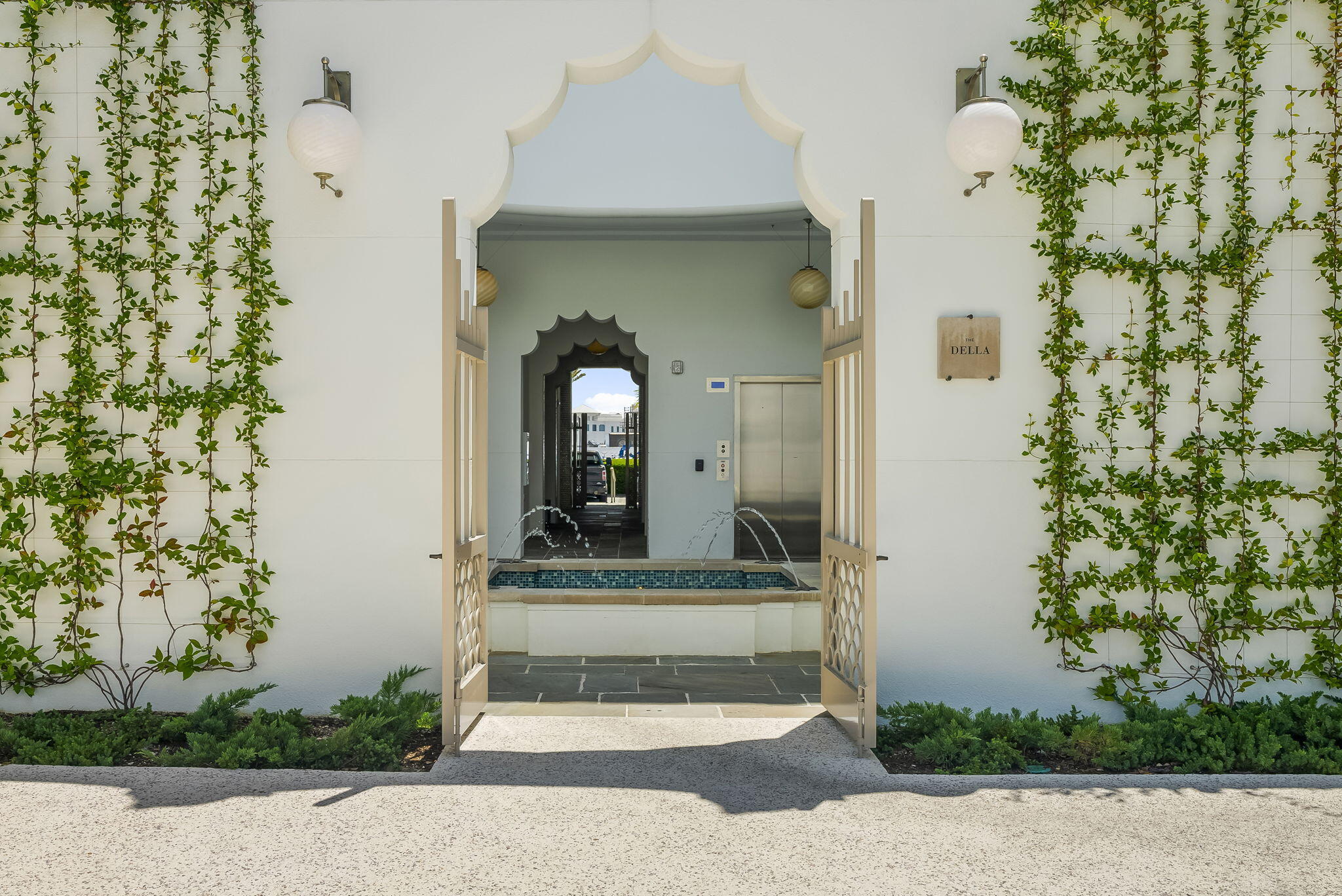 ALYS BEACH - Residential