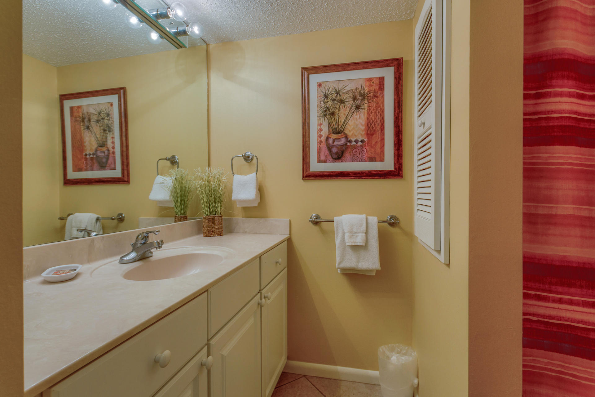 Jetty East Condominium - Residential