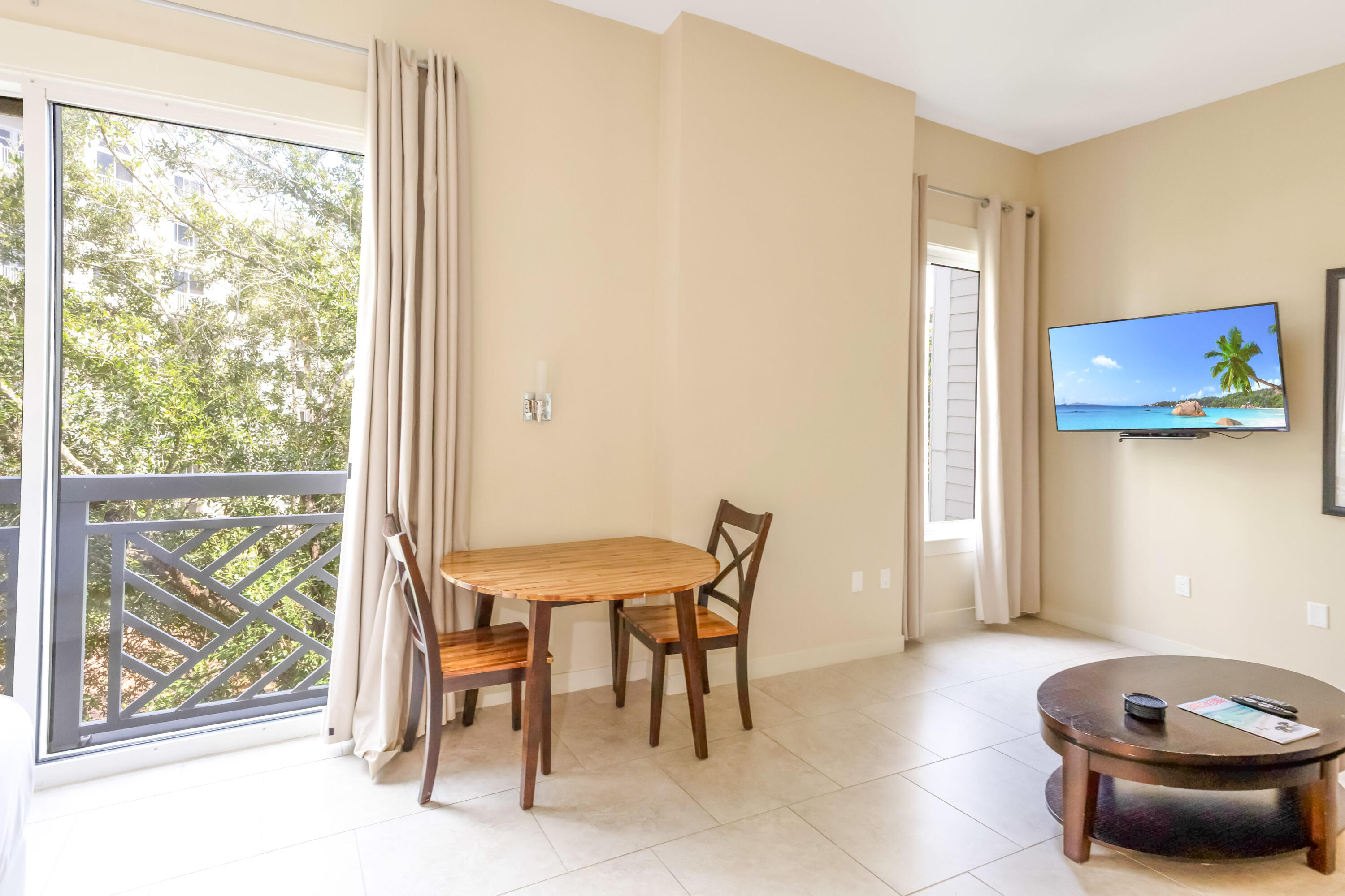 BAHIA CONDO - Residential