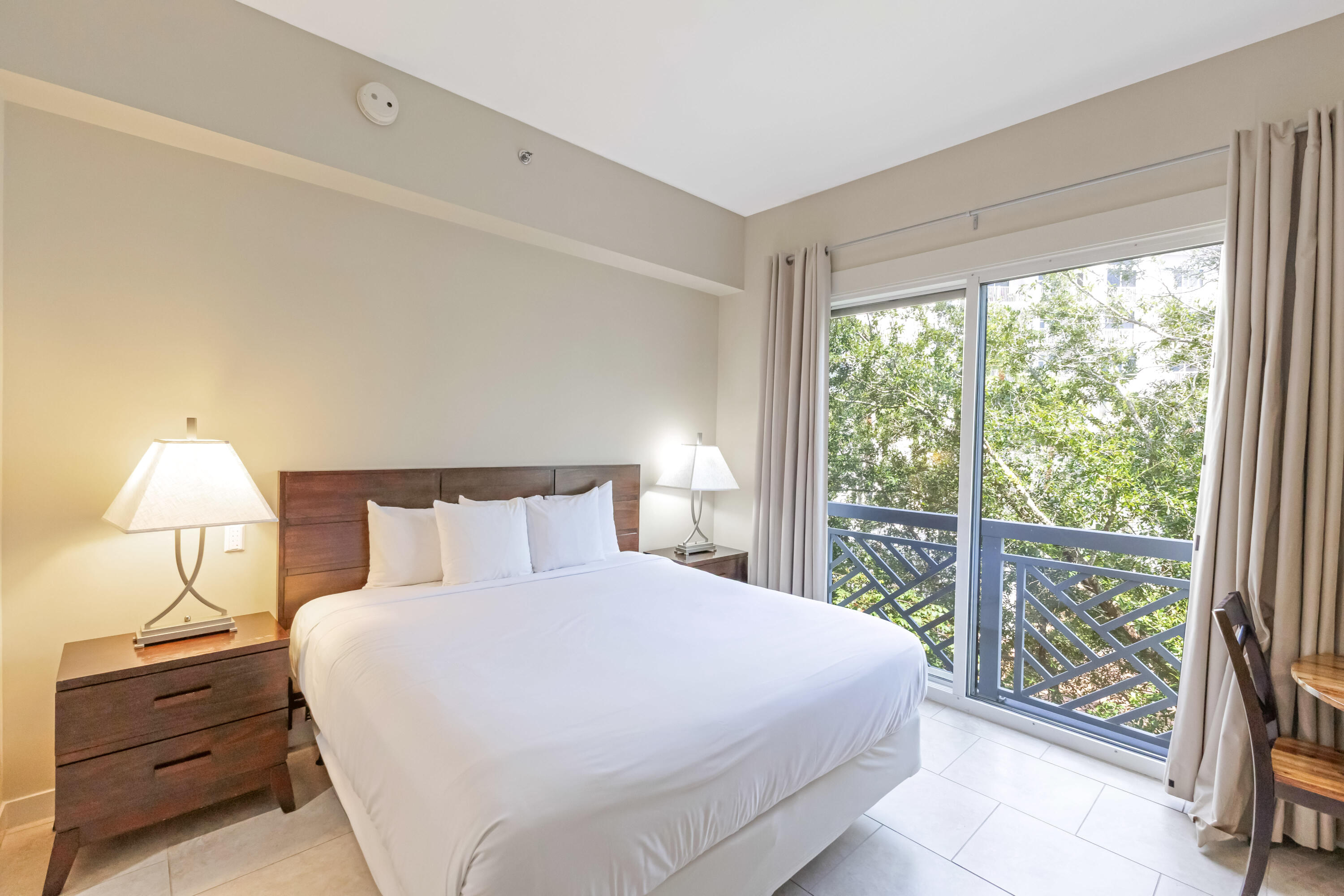 BAHIA CONDO - Residential