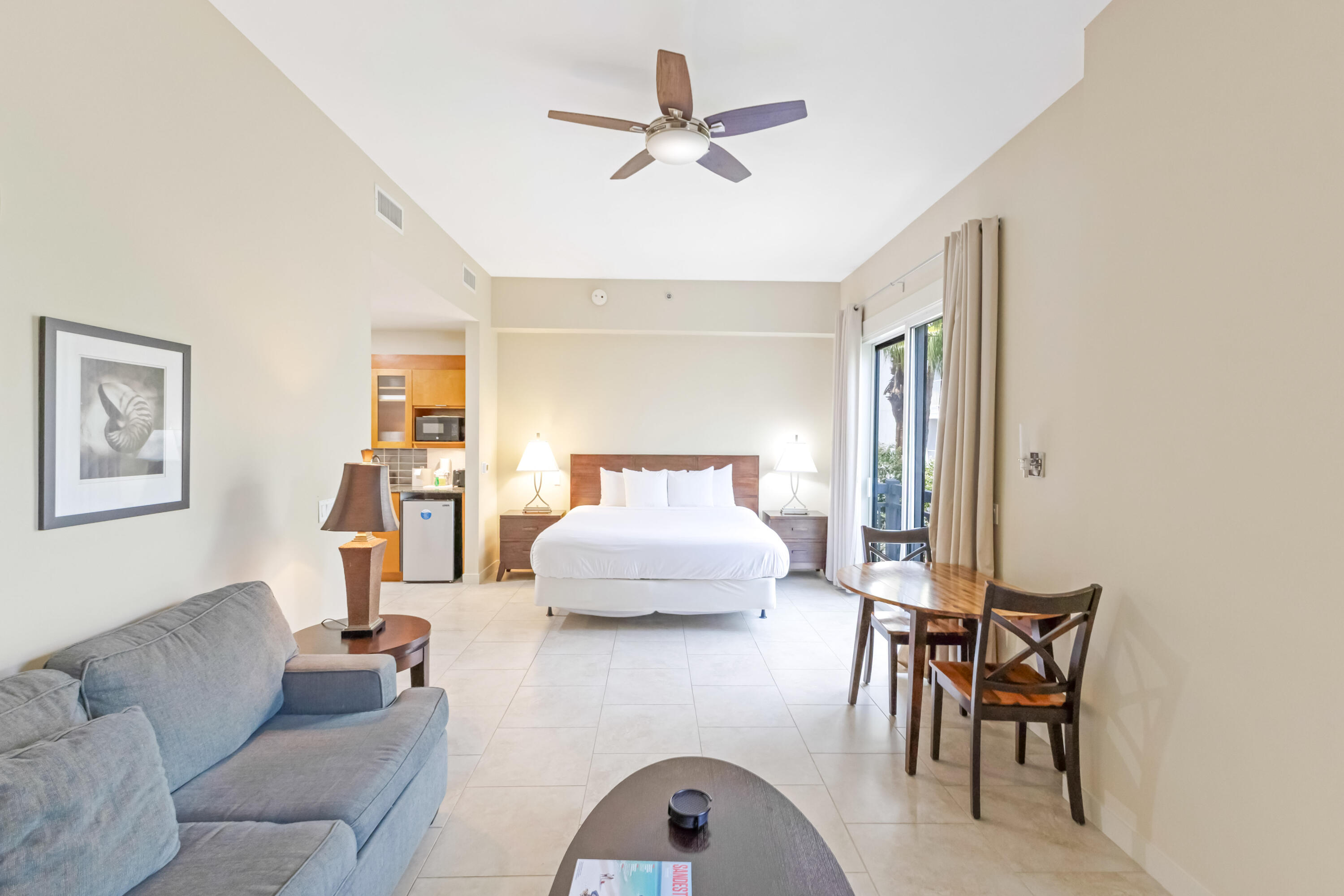 BAHIA CONDO - Residential