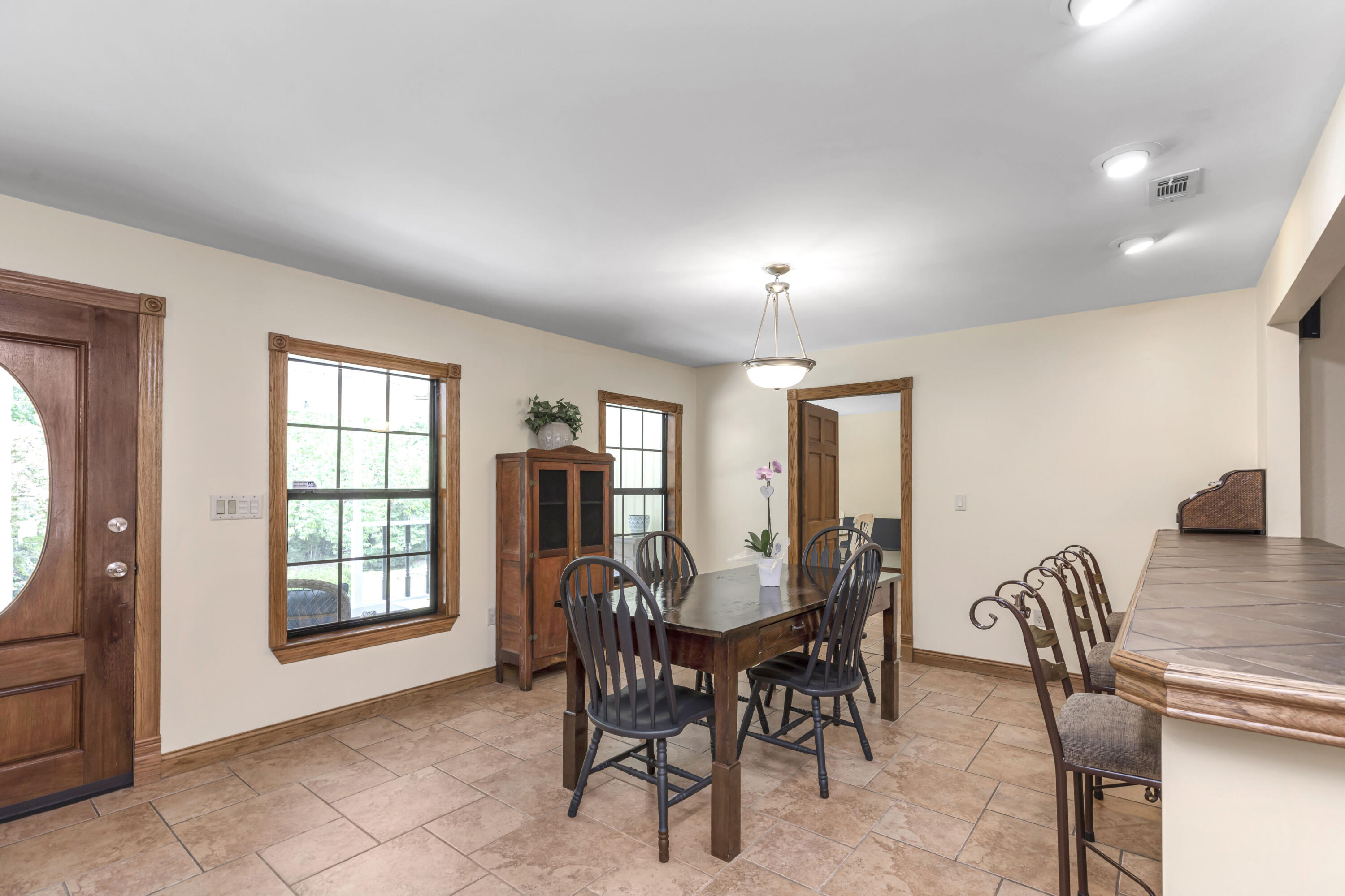 CRESTVIEW SUBURB - Residential