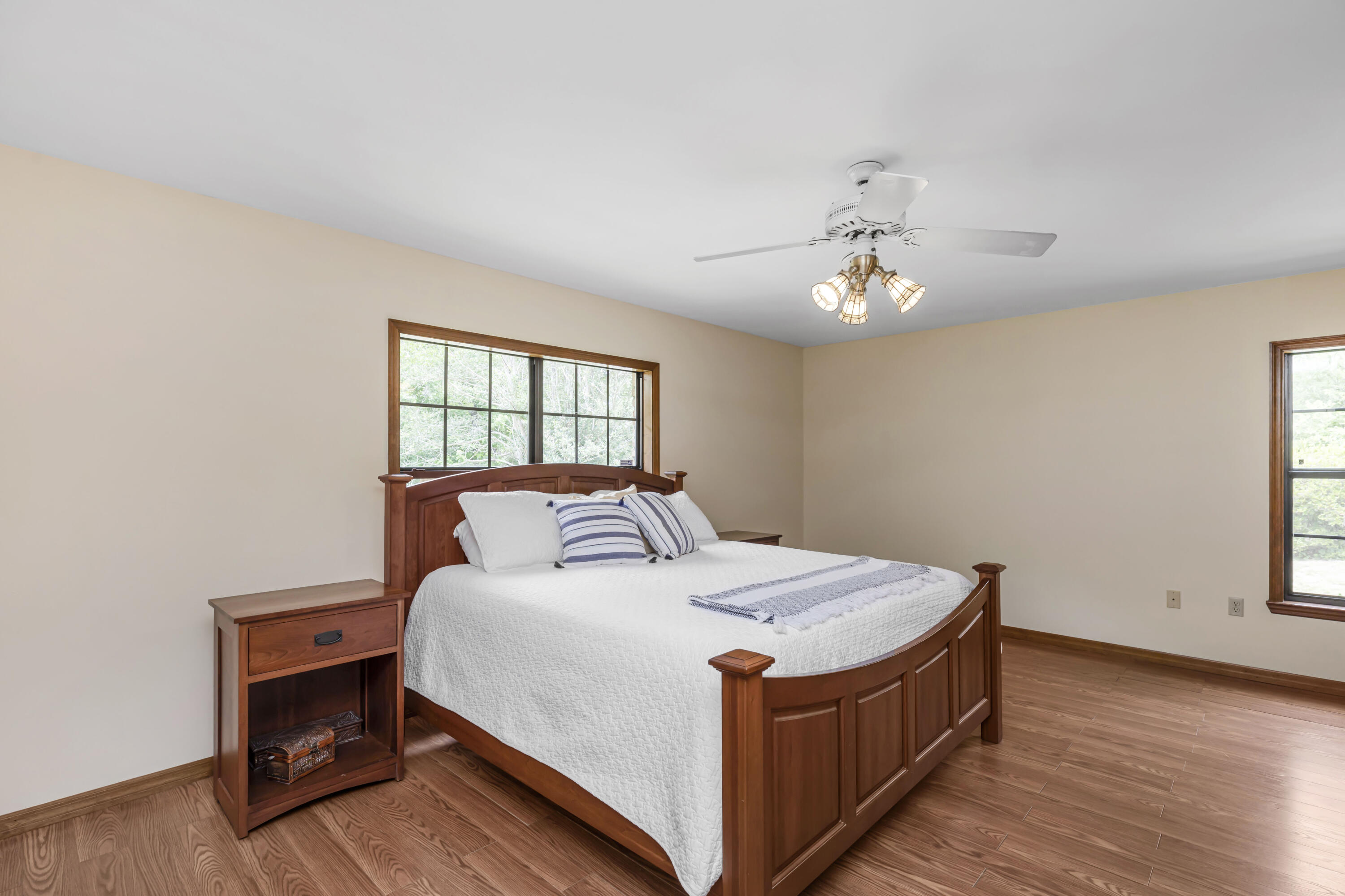 CRESTVIEW SUBURB - Residential