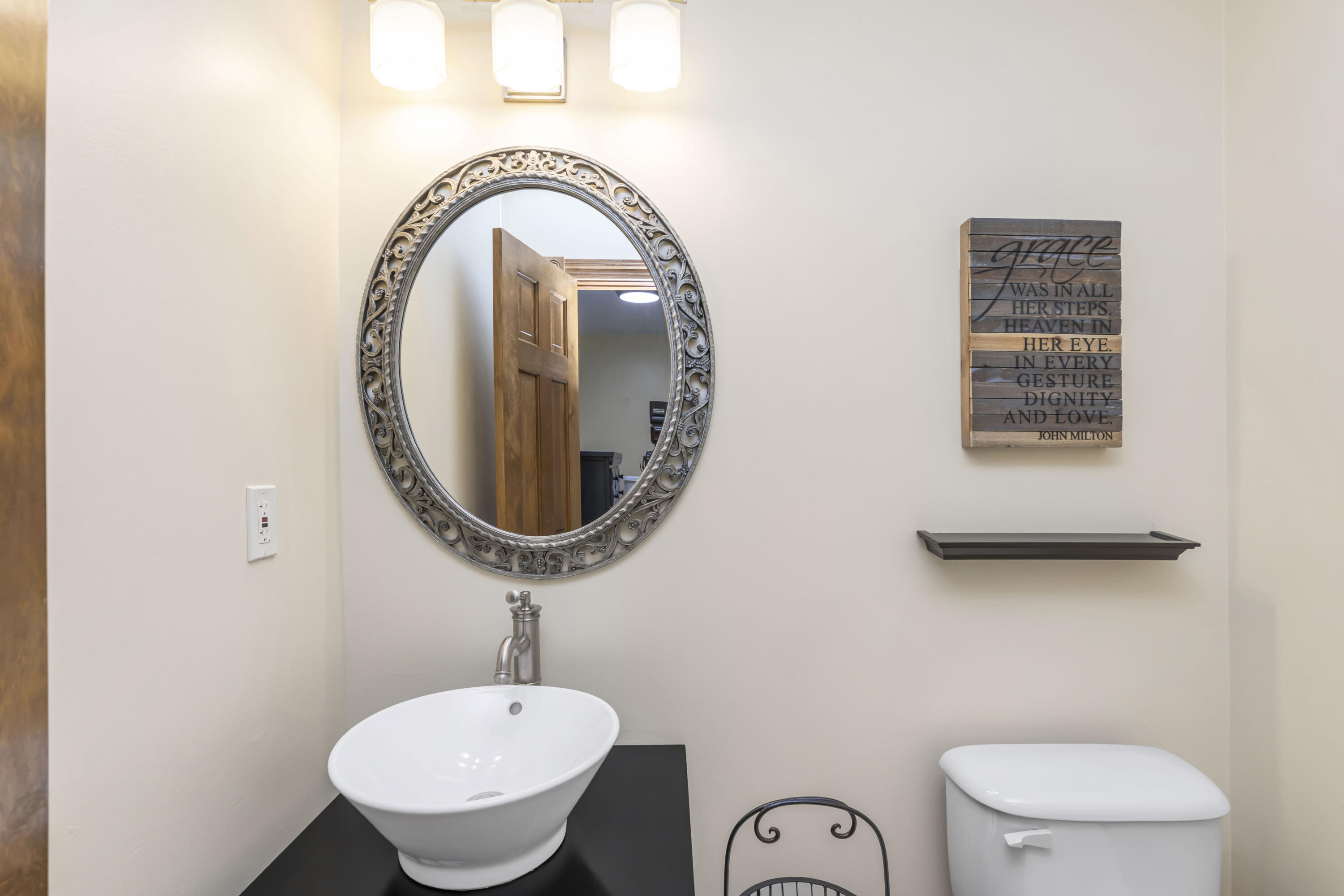 CRESTVIEW SUBURB - Residential