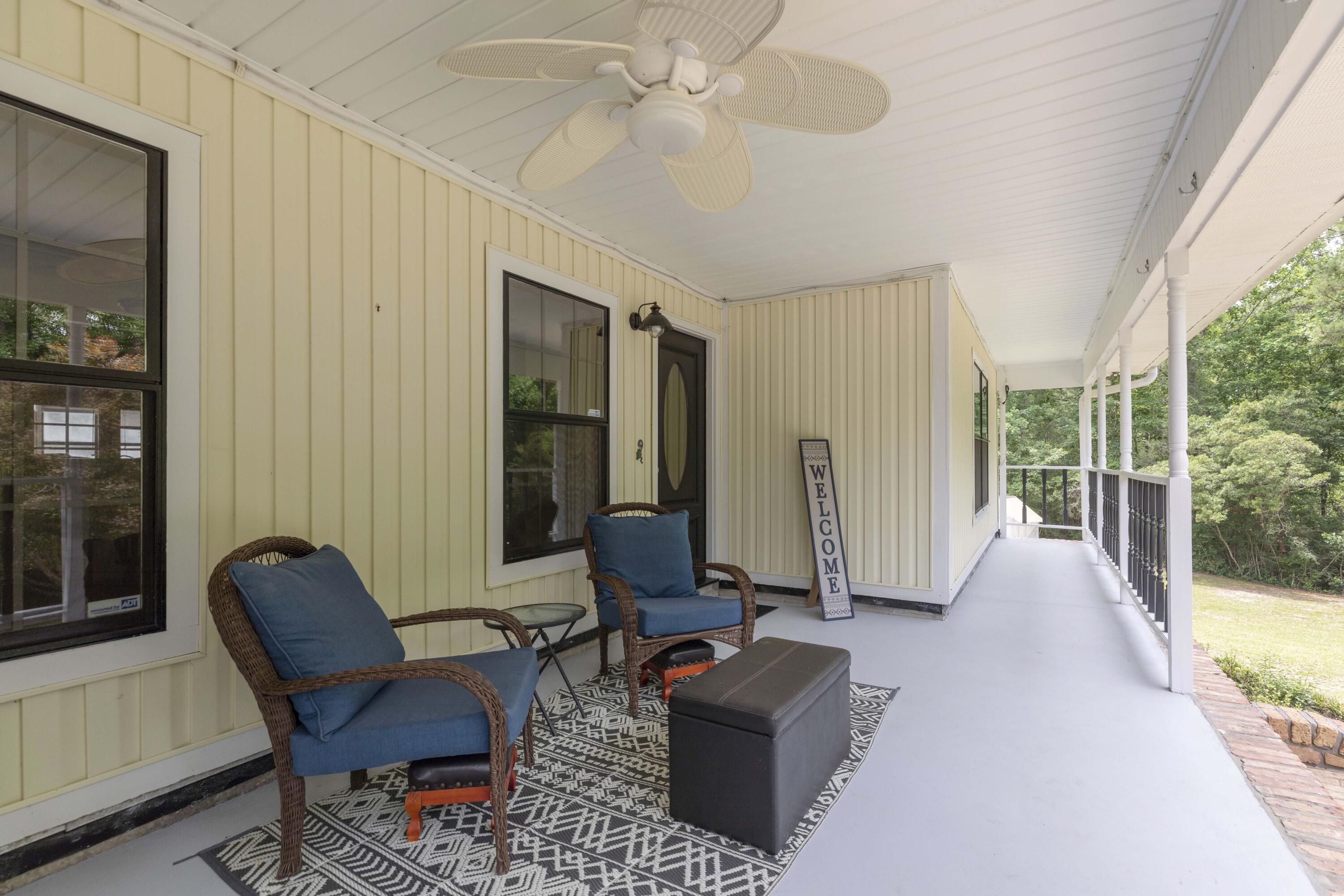 CRESTVIEW SUBURB - Residential