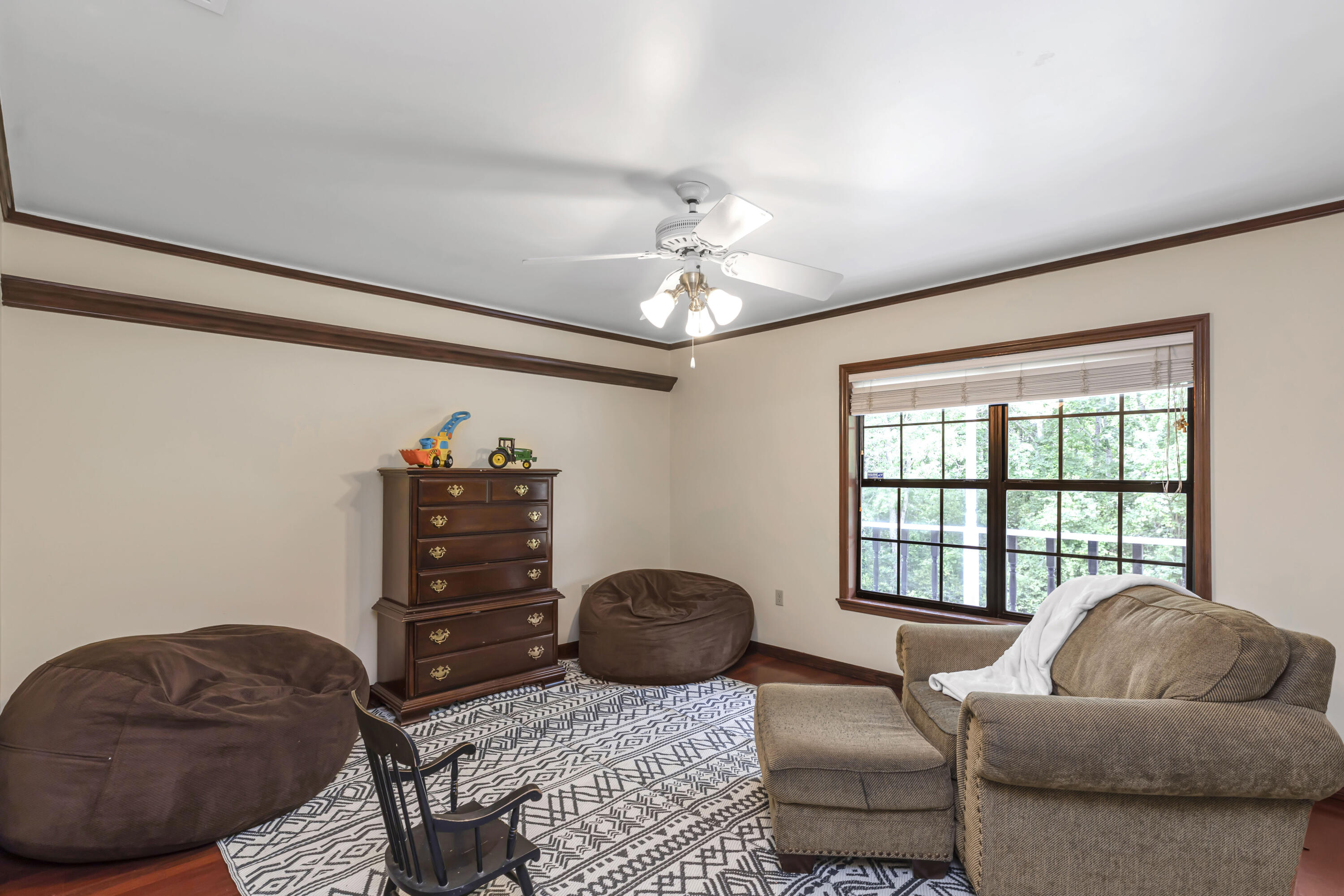 CRESTVIEW SUBURB - Residential