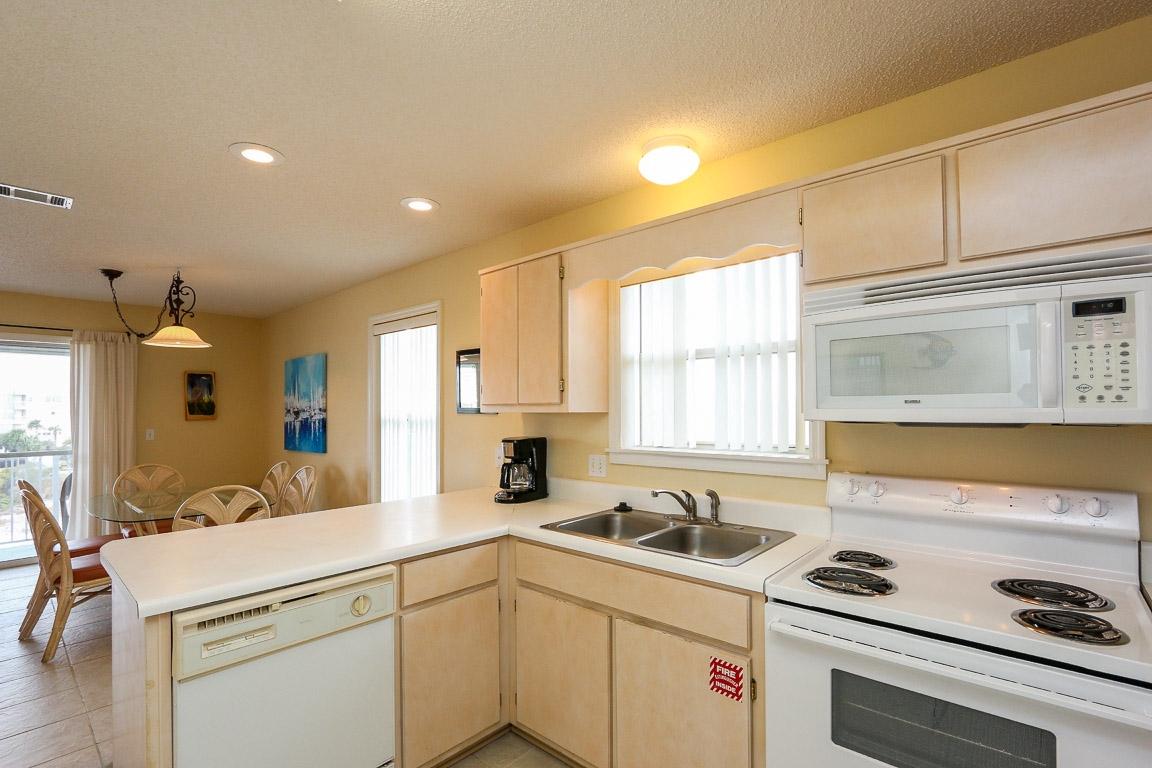 BEACHSIDE VILLAS CONDO - Residential