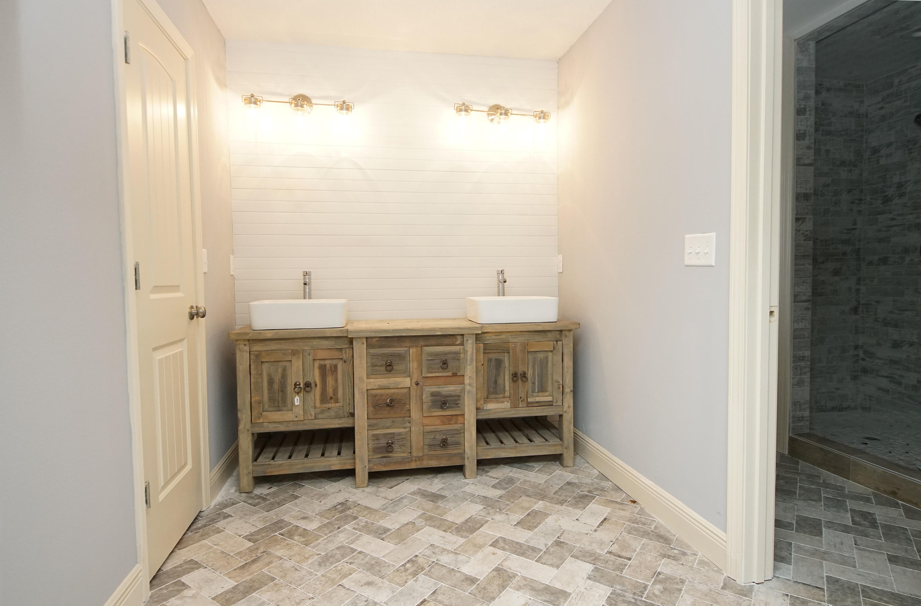 VALPARAISO PINECREST 3 - Residential