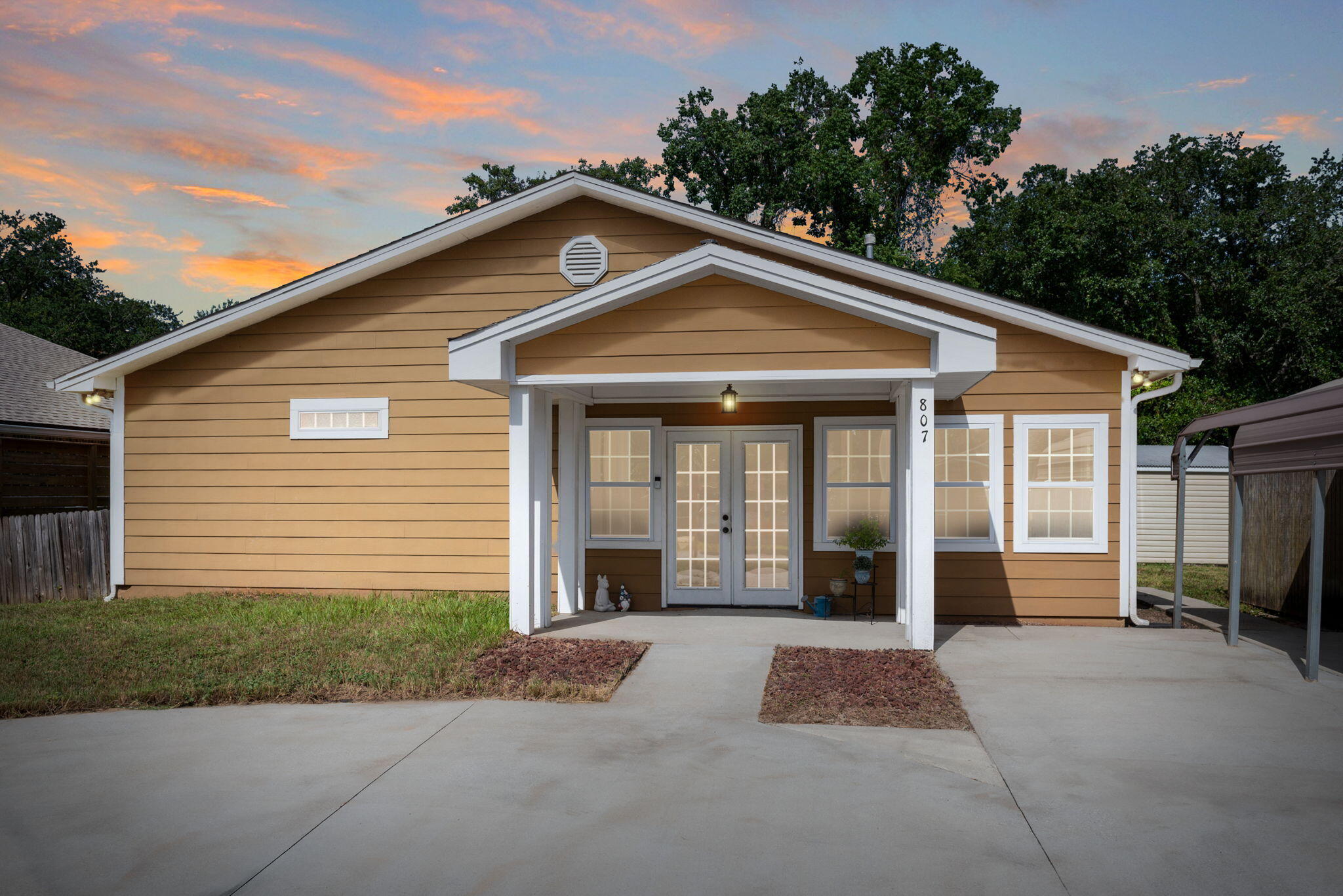 SEASHORE VILLAGE - Residential