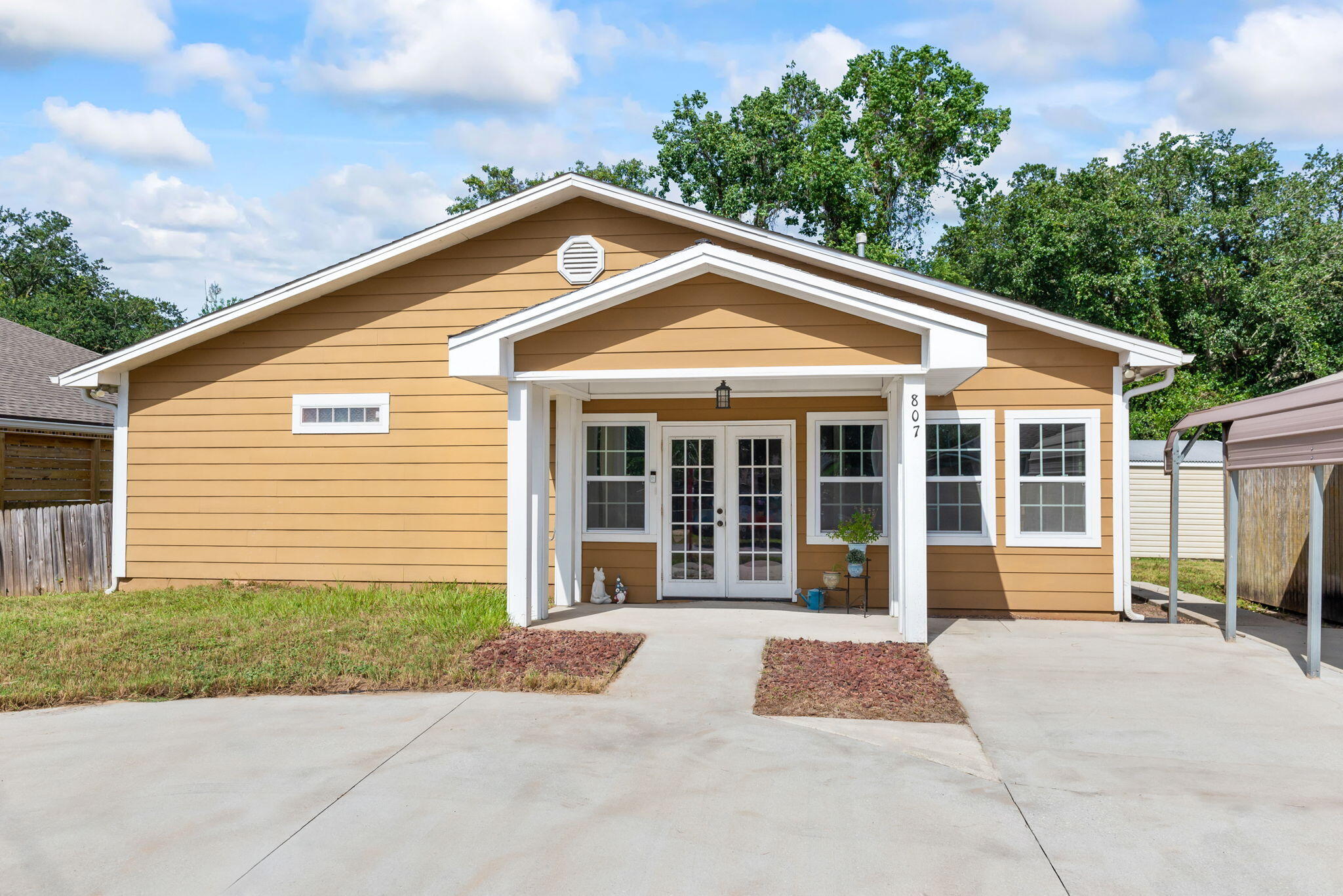 SEASHORE VILLAGE - Residential