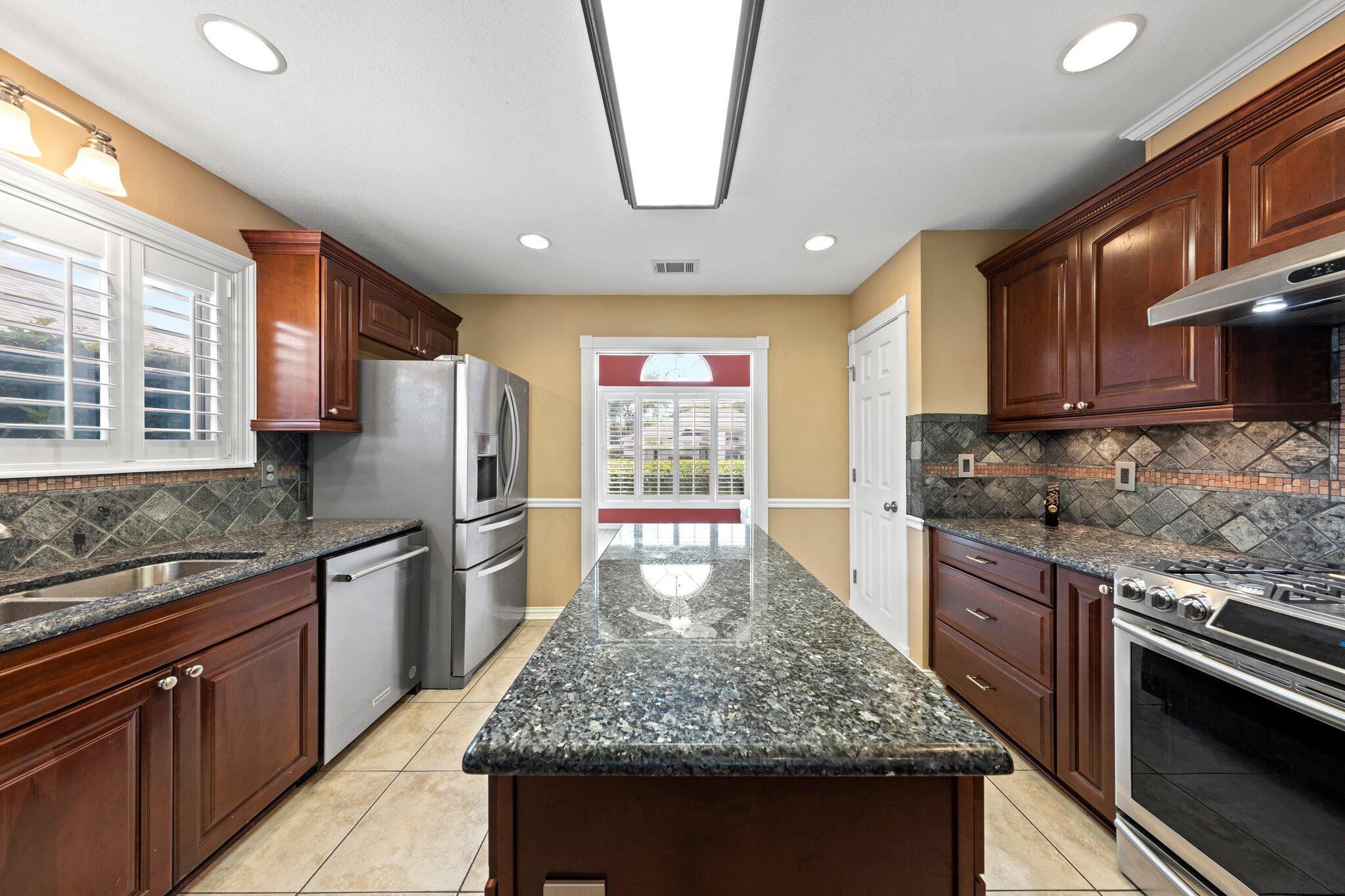 LINKS AT SHALIMAR POINTE - Residential