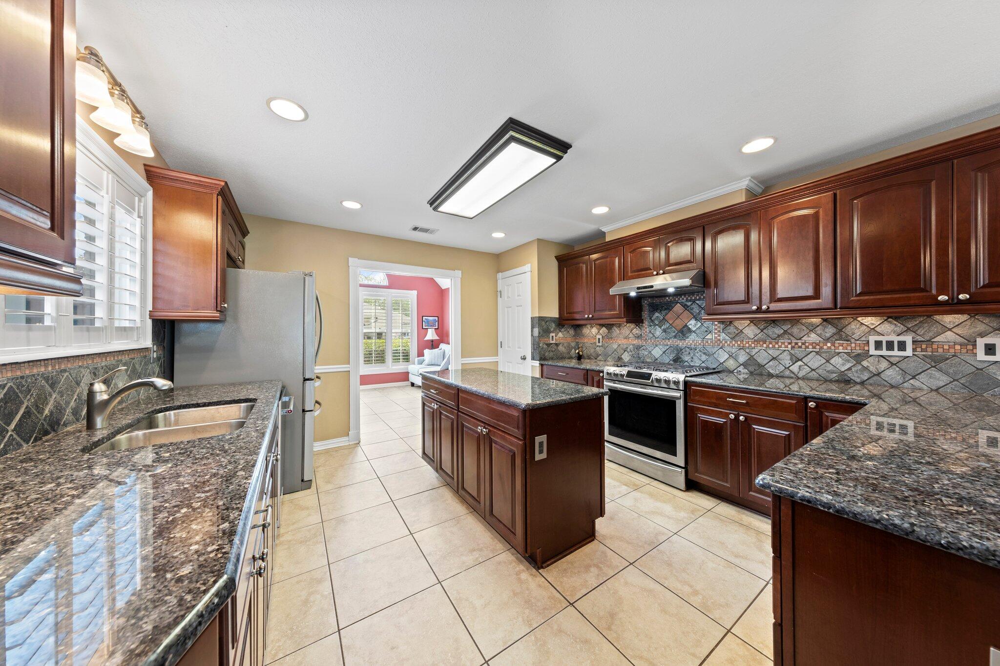 LINKS AT SHALIMAR POINTE - Residential