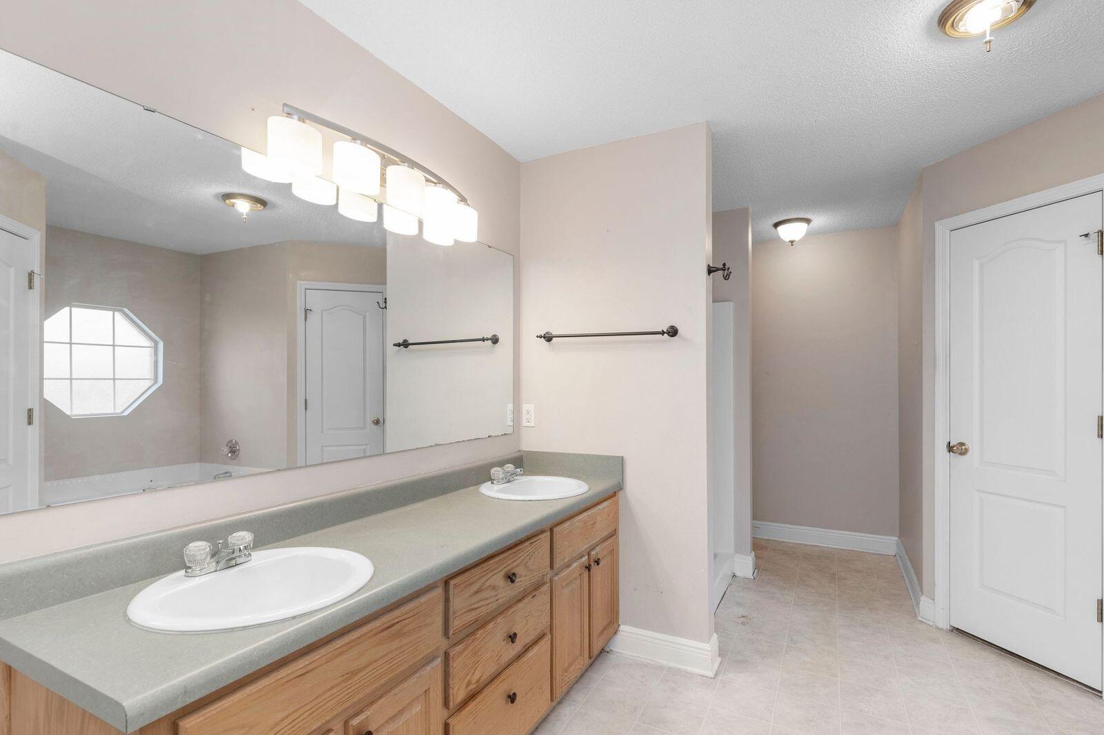 FOX VALLEY PH I - Residential